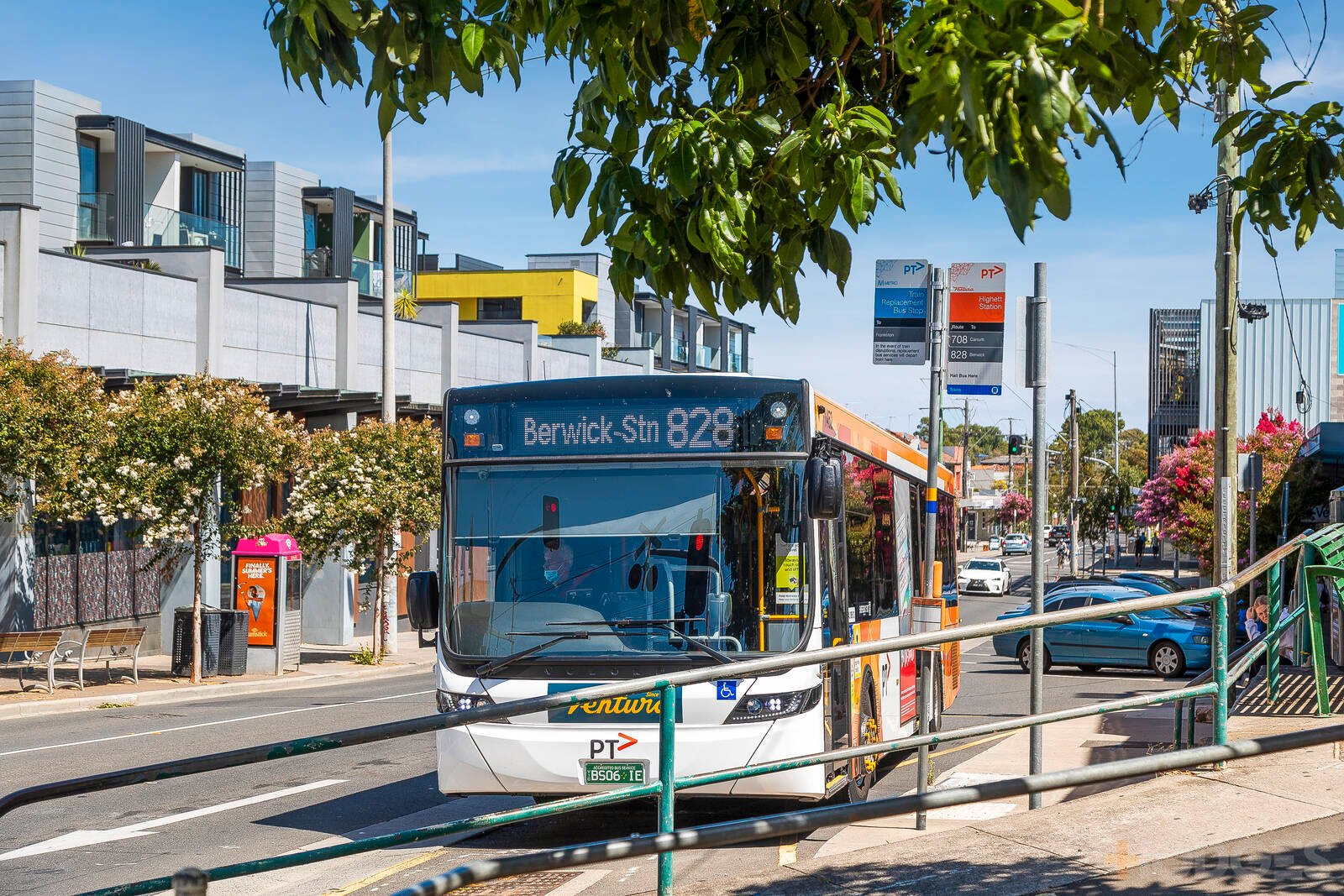 308 / 75 Graham Road Highett