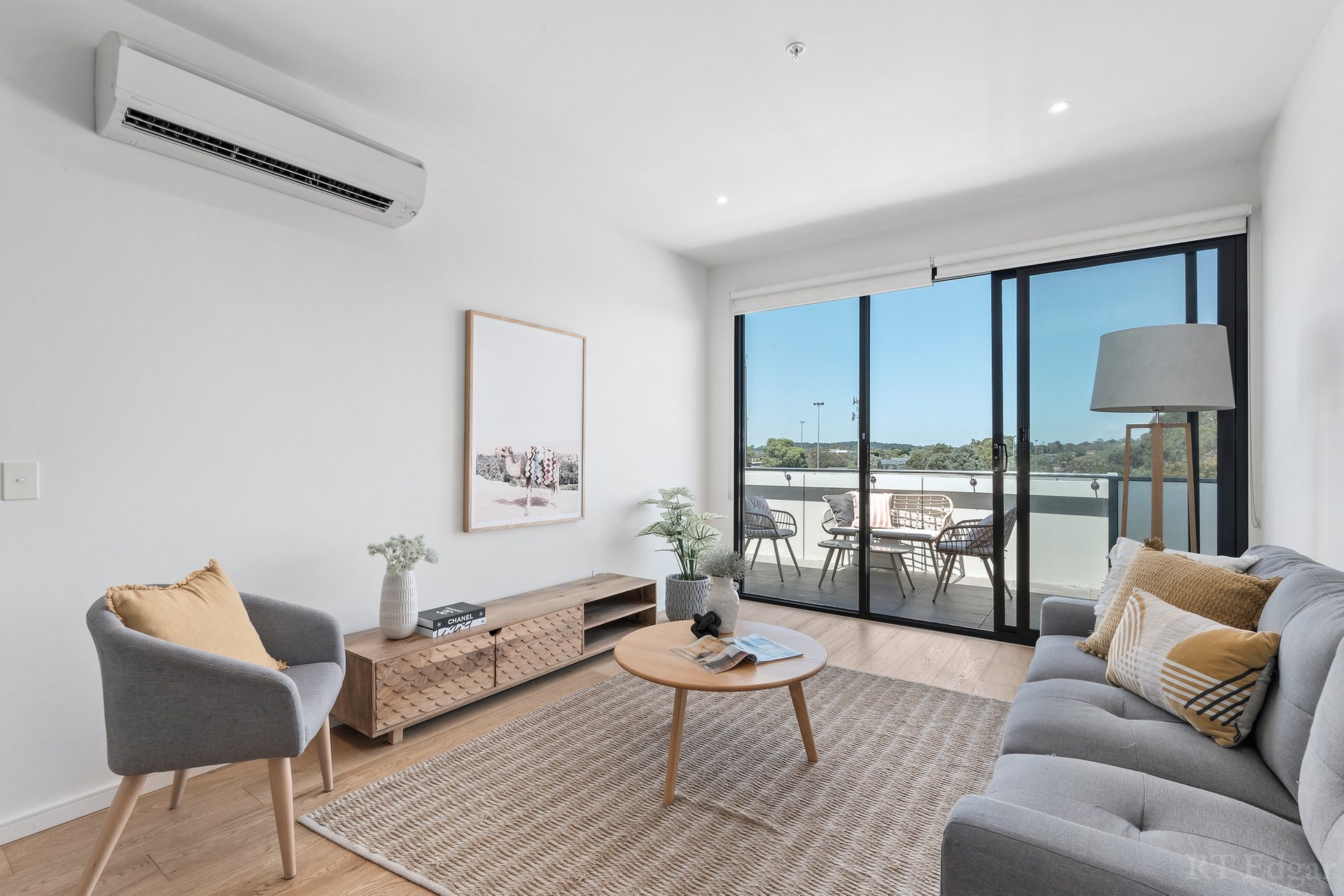 Property Gallery Thumbnail 3