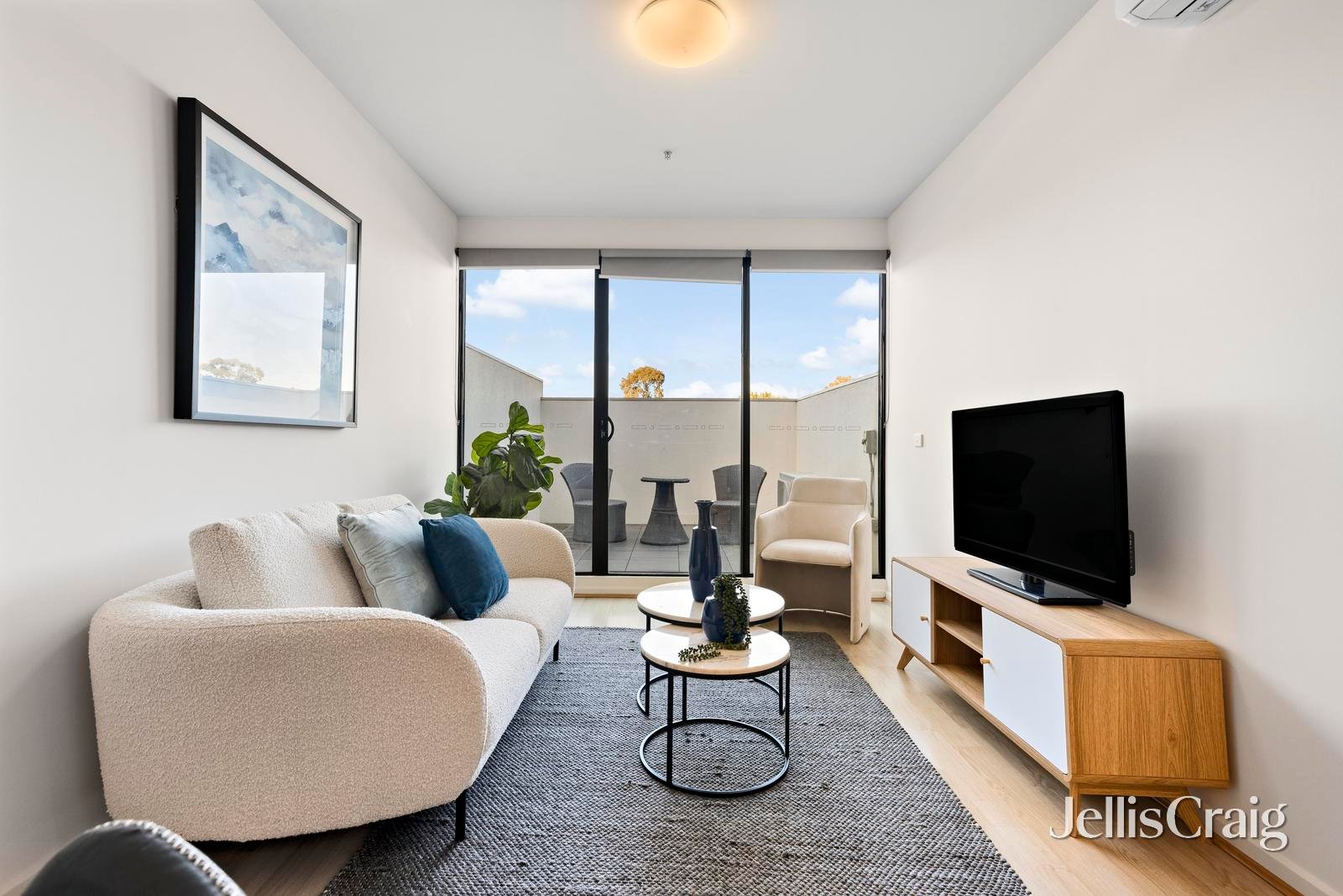309/300 Middleborough Road, Blackburn image 2