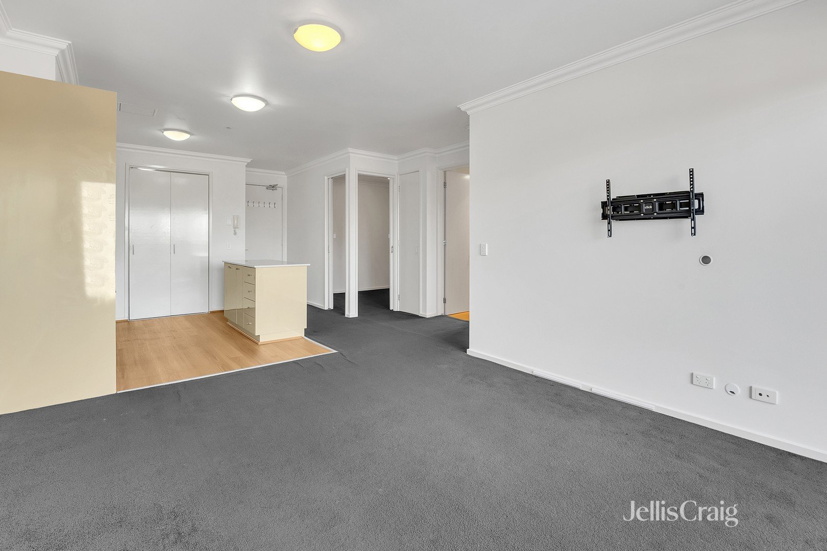 30/99 Brickworks Drive, Brunswick image 2