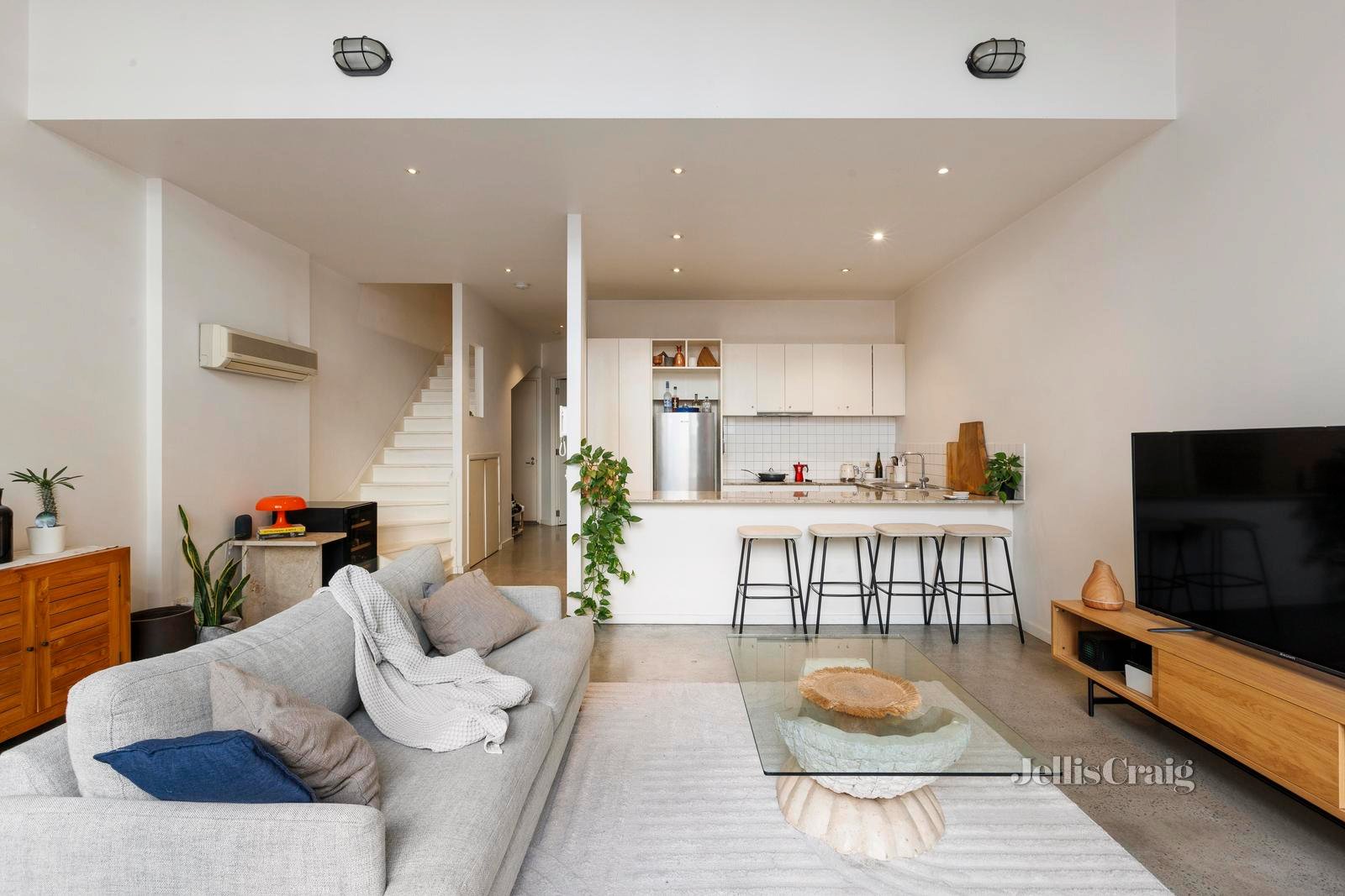 30/99 Oxford Street, Collingwood image 2