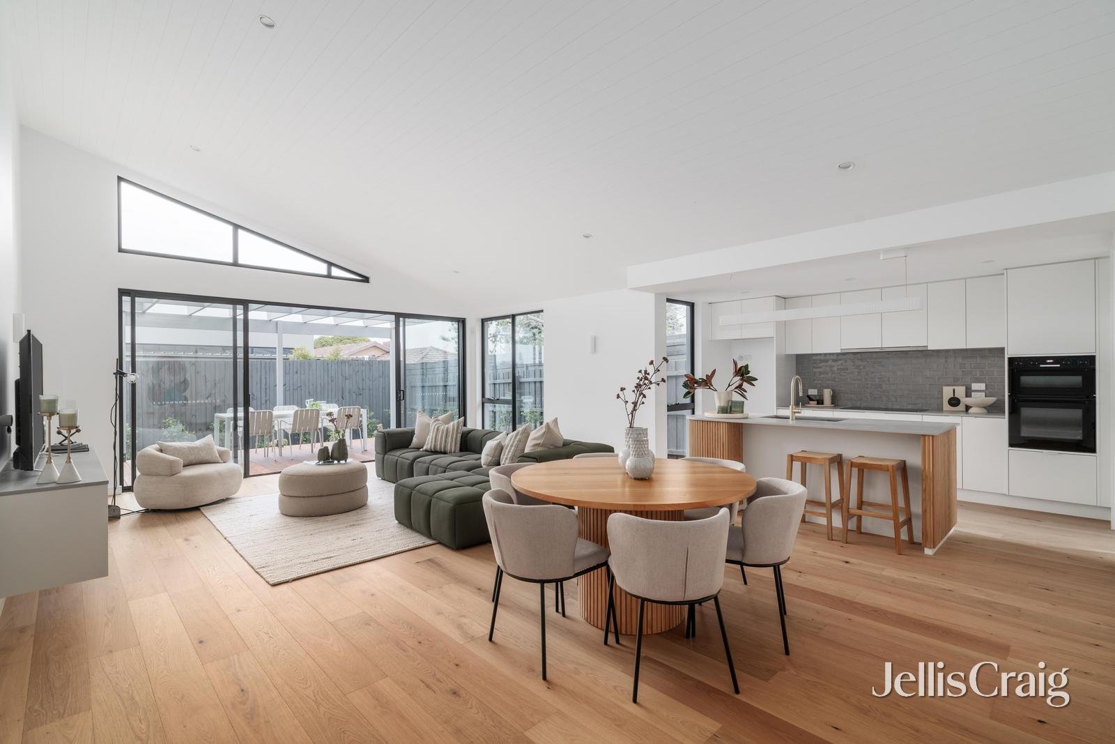 30a Denver Street, Bentleigh East image 2