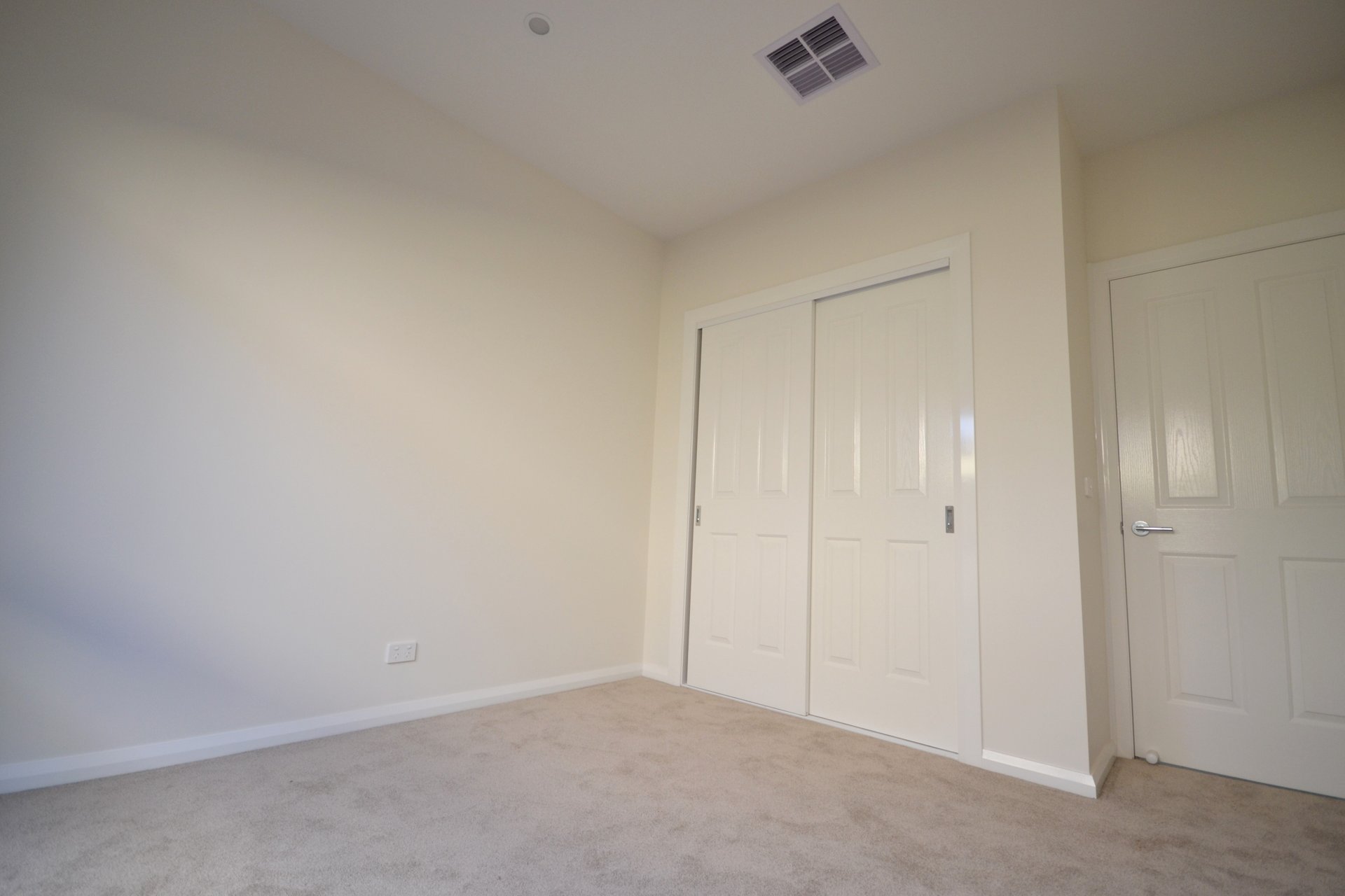 30A Zina Grove, Mooroolbark image 6