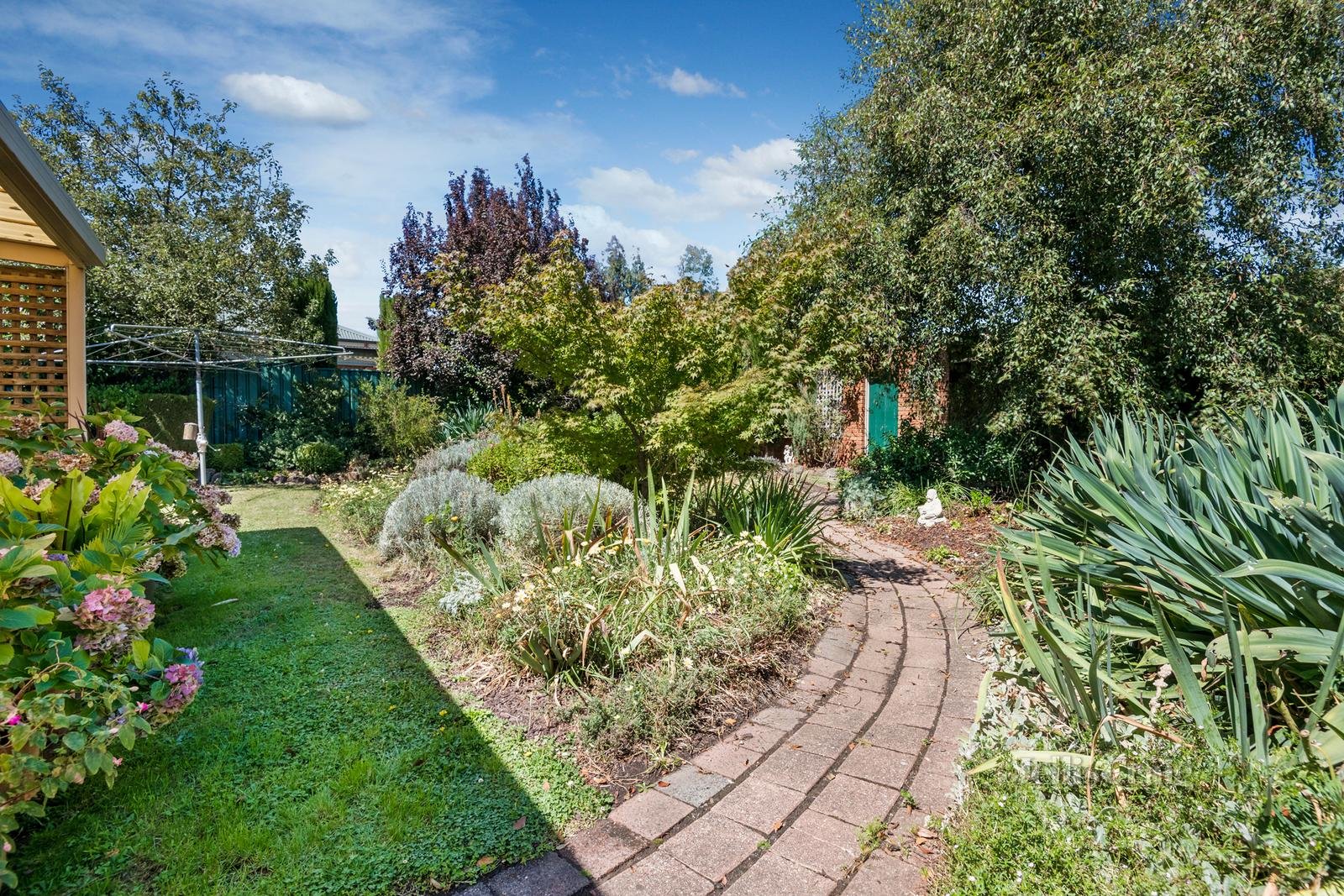 31-32 Blair Drive, Kyneton image 8