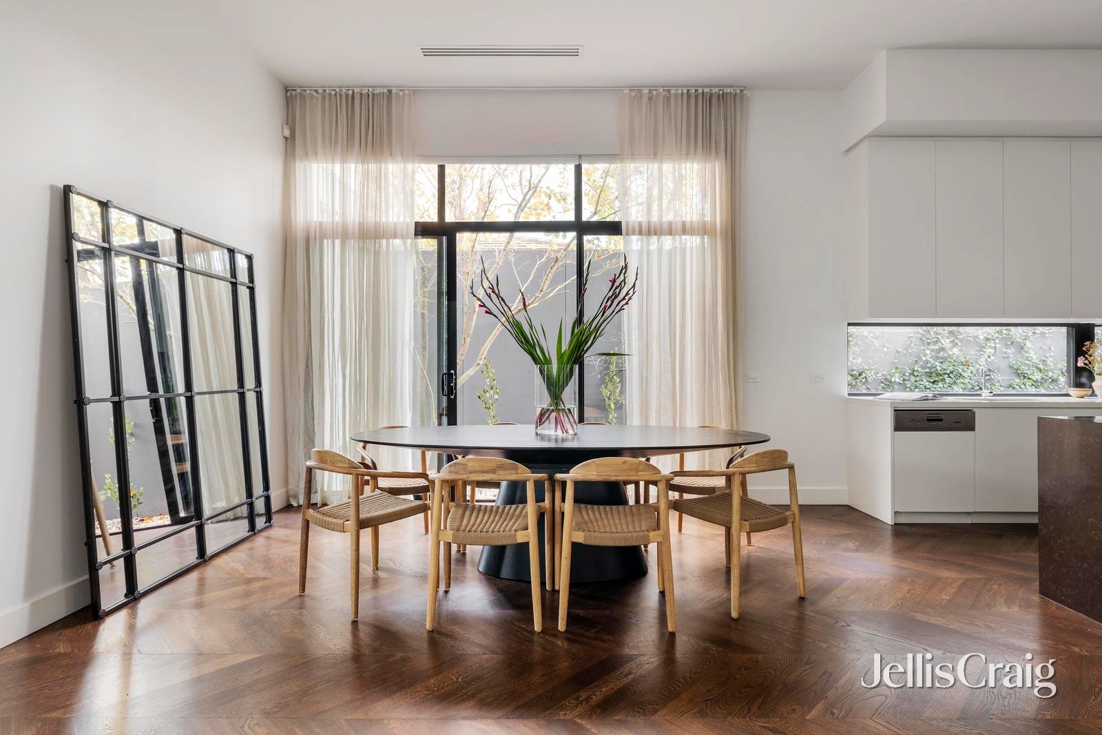 31 Adelaide Street, Armadale image 7
