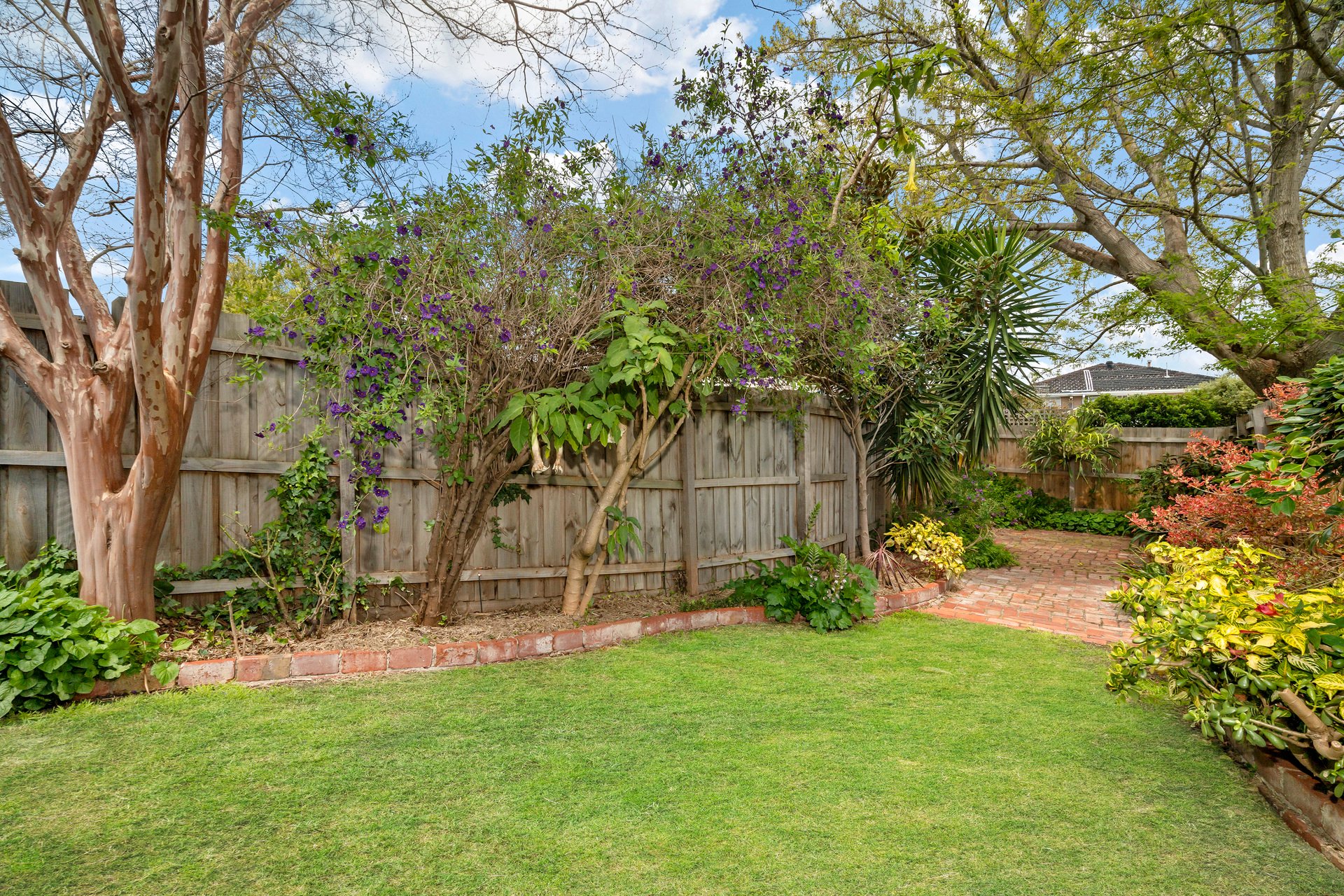 Property Gallery Thumbnail 11
