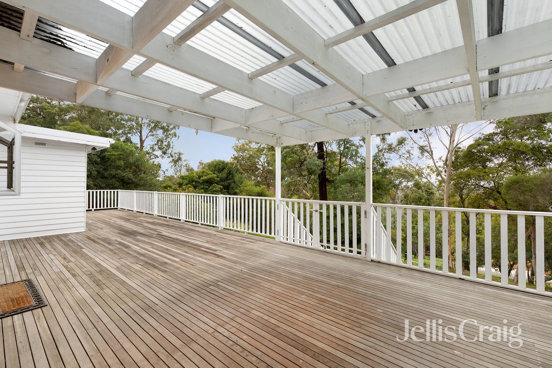 31 Albion Crescent, Greensborough image 2