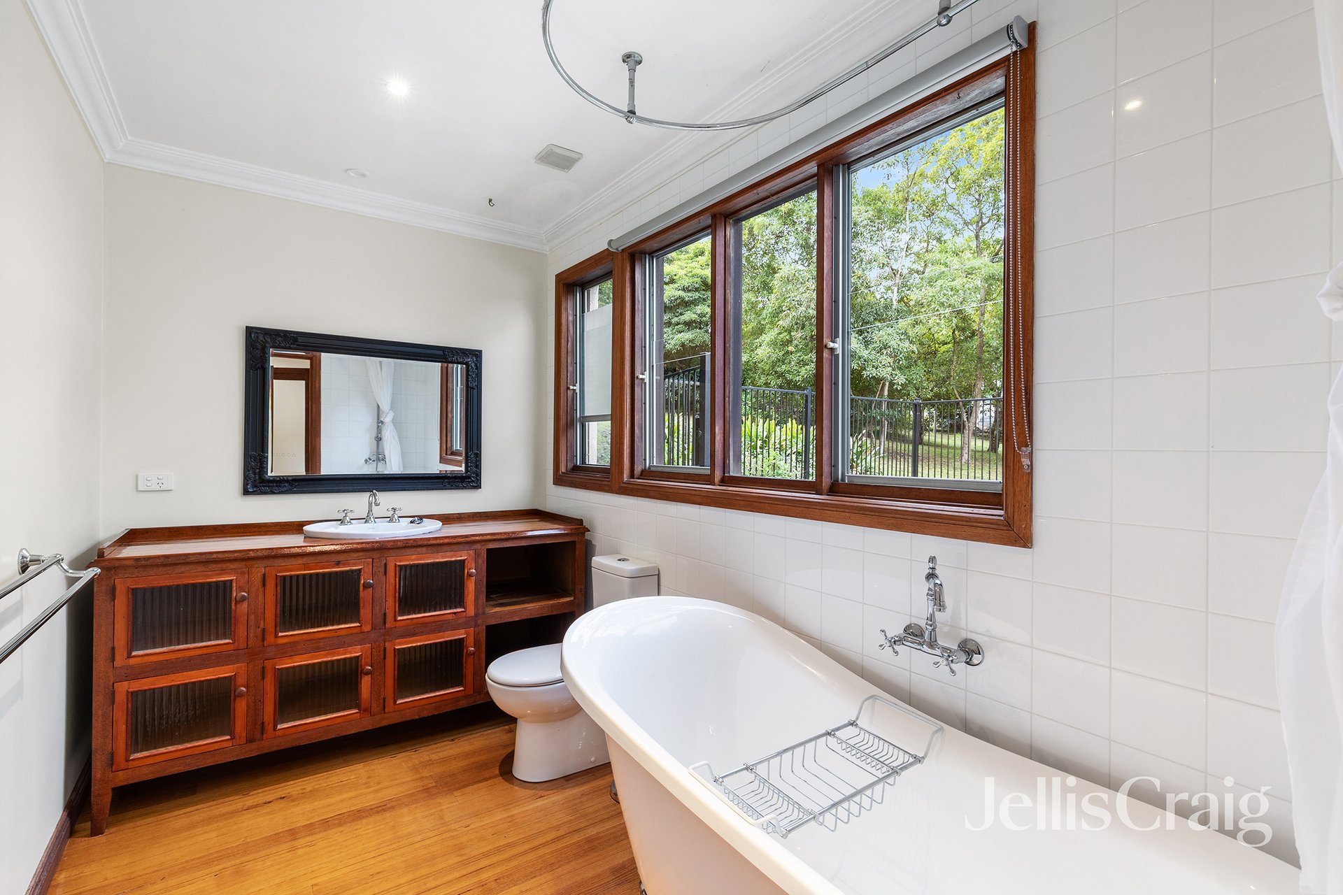 31 Albion Crescent, Greensborough image 6