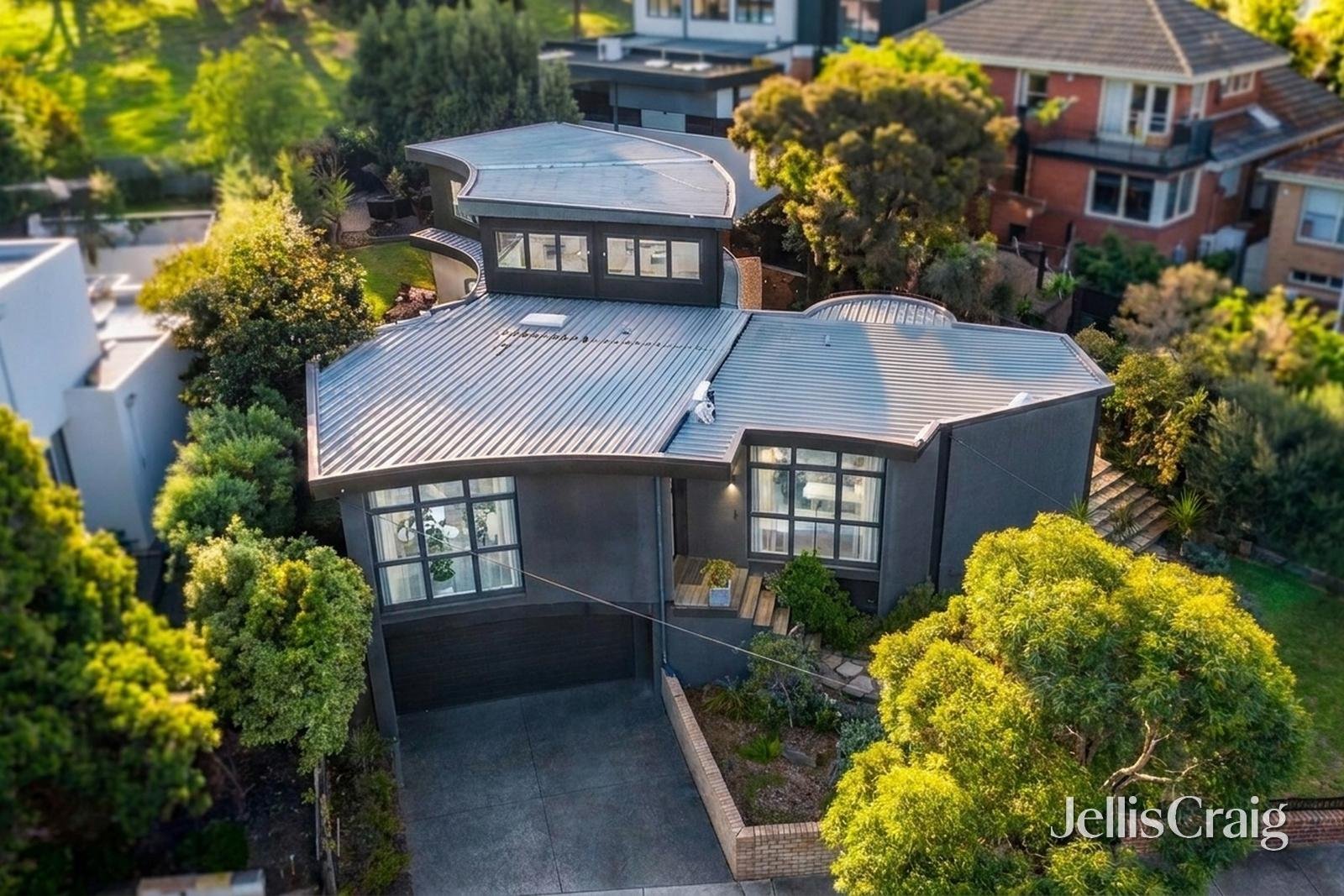 31 Alfred Road, Essendon image 2