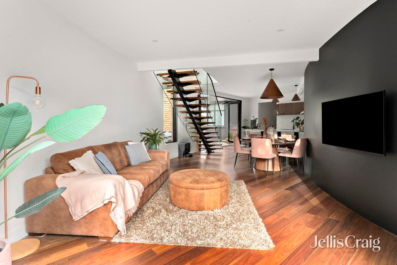 31 Alfred Road, Essendon image 3