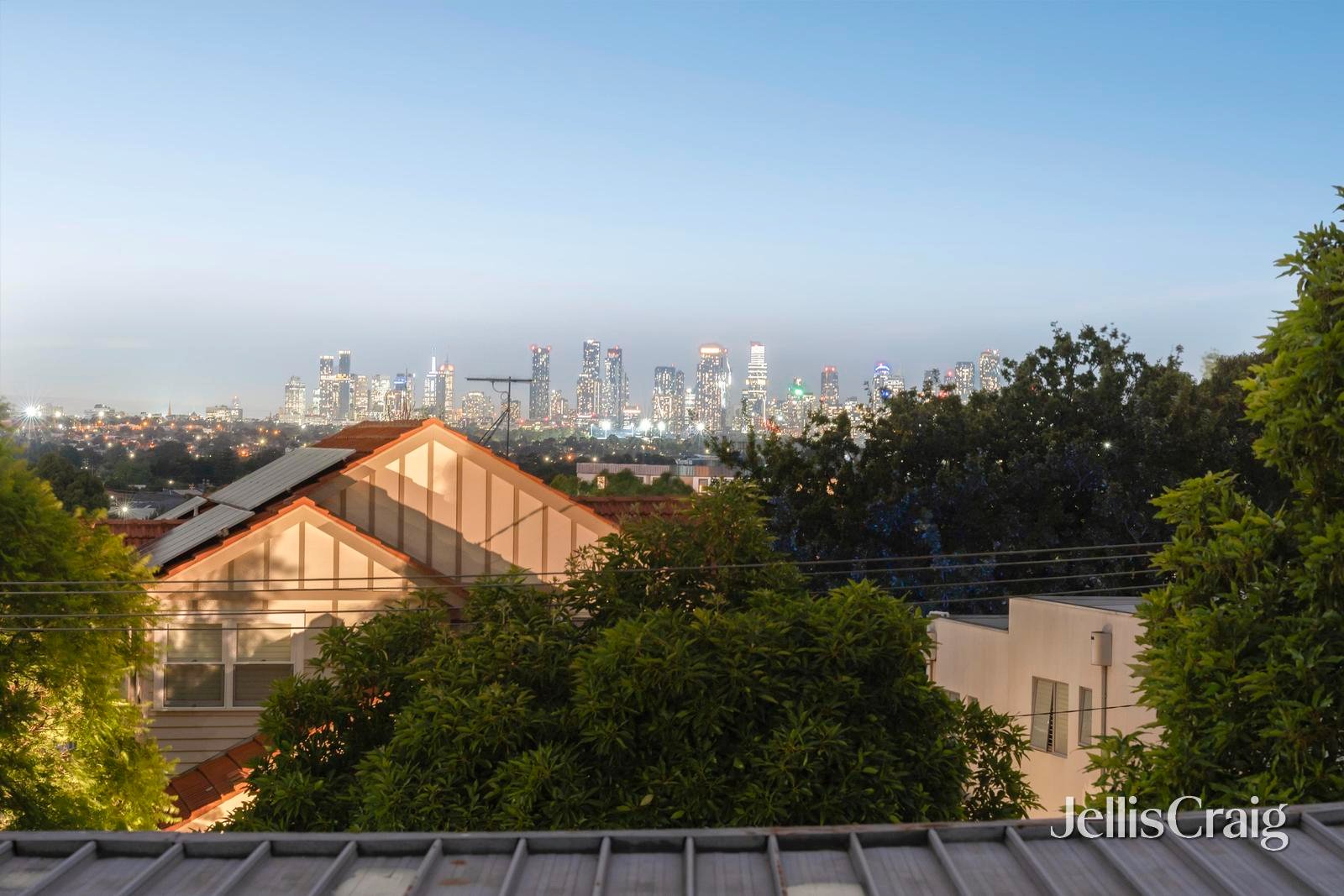 31 Alfred Road, Essendon image 10