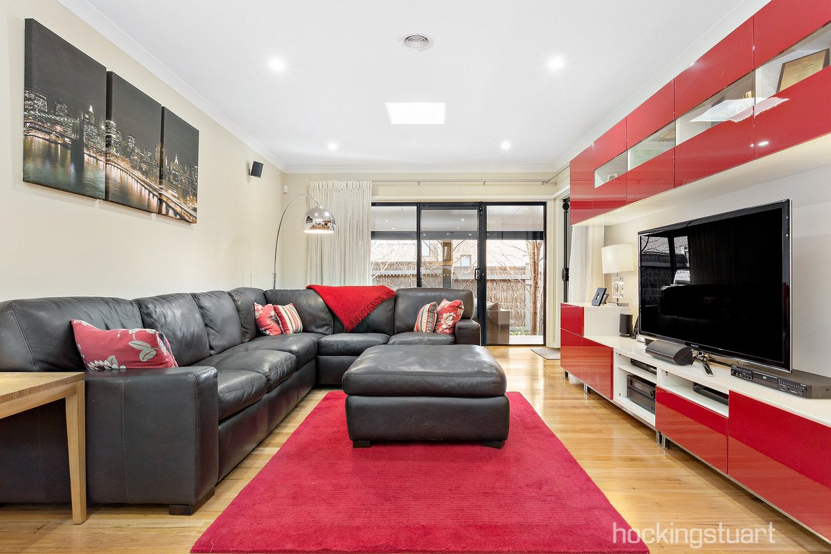 31 Allison Road, Mont Albert North image 2