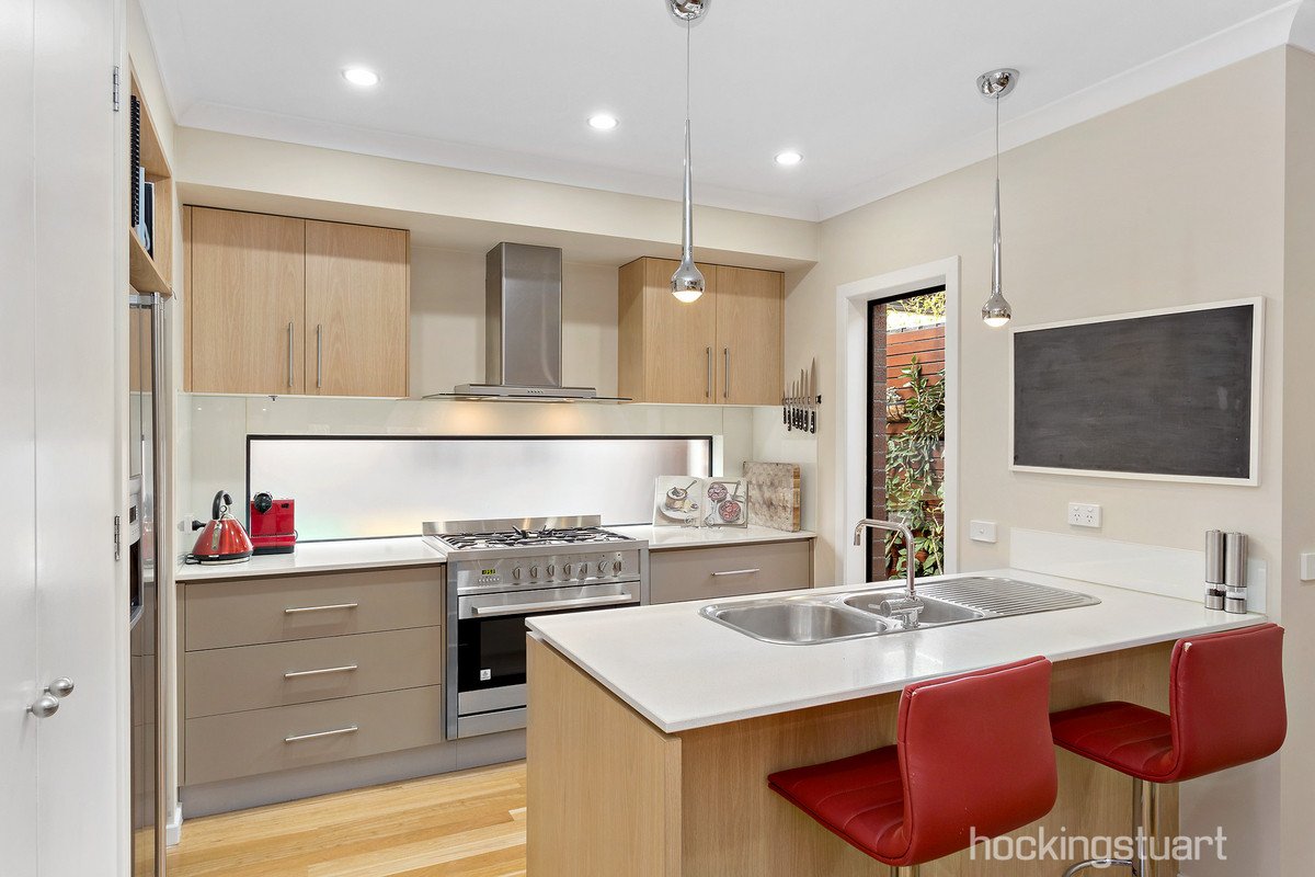 31 Allison Road, Mont Albert North image 4