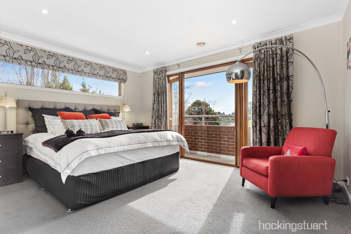 31 Allison Road, Mont Albert North image 6