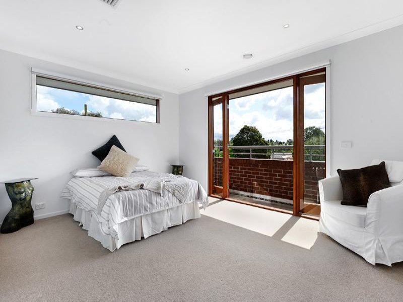 31 Allison Road, Mont Albert North image 8