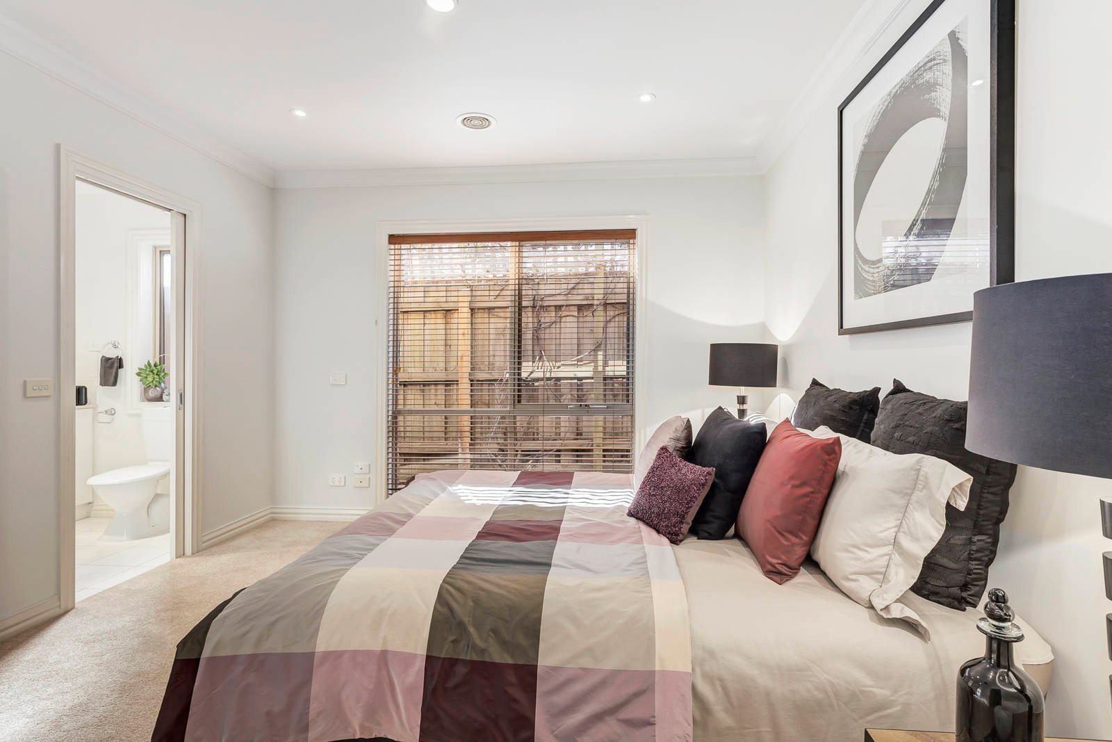 Property Gallery Thumbnail 7