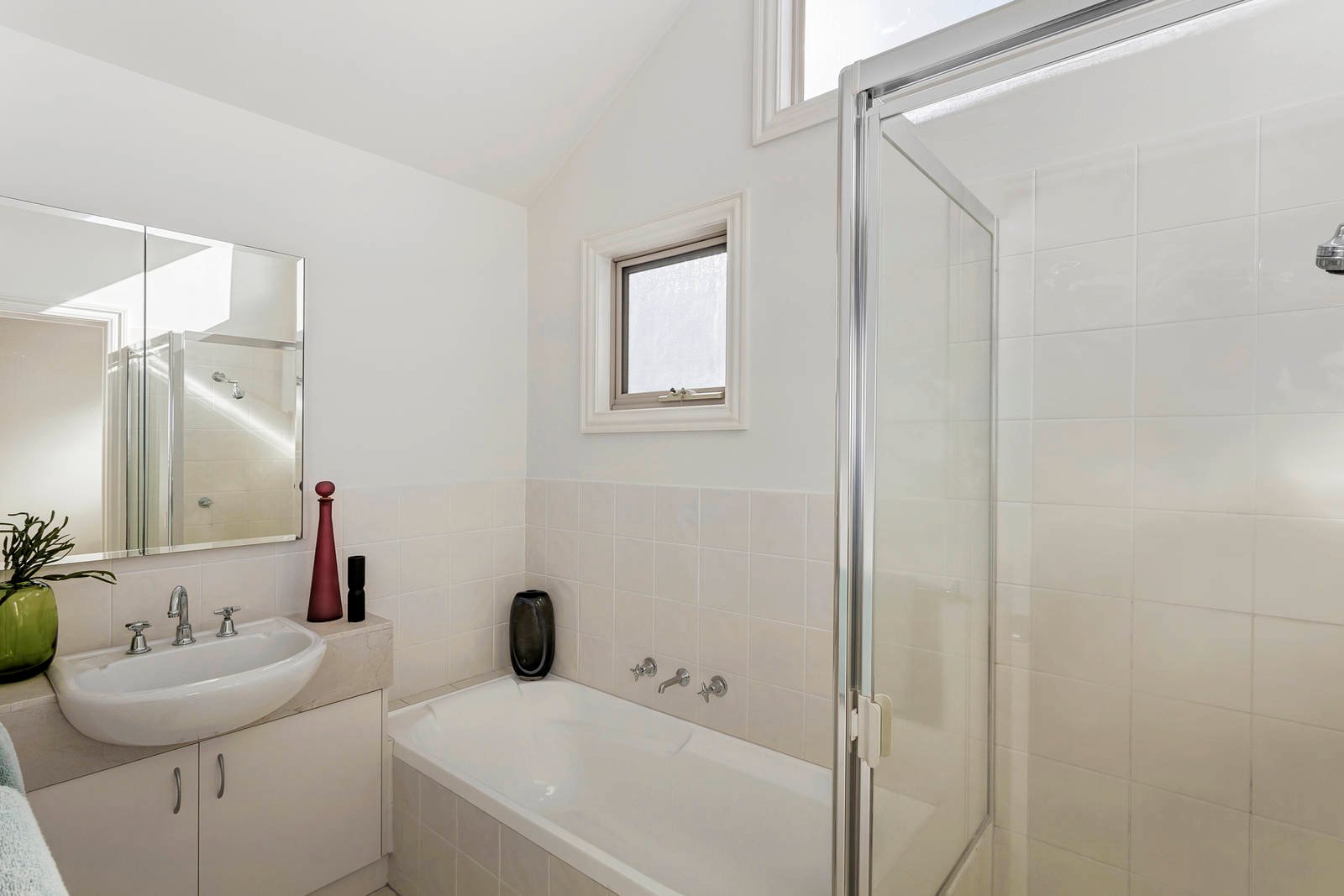 Property Gallery Thumbnail 8