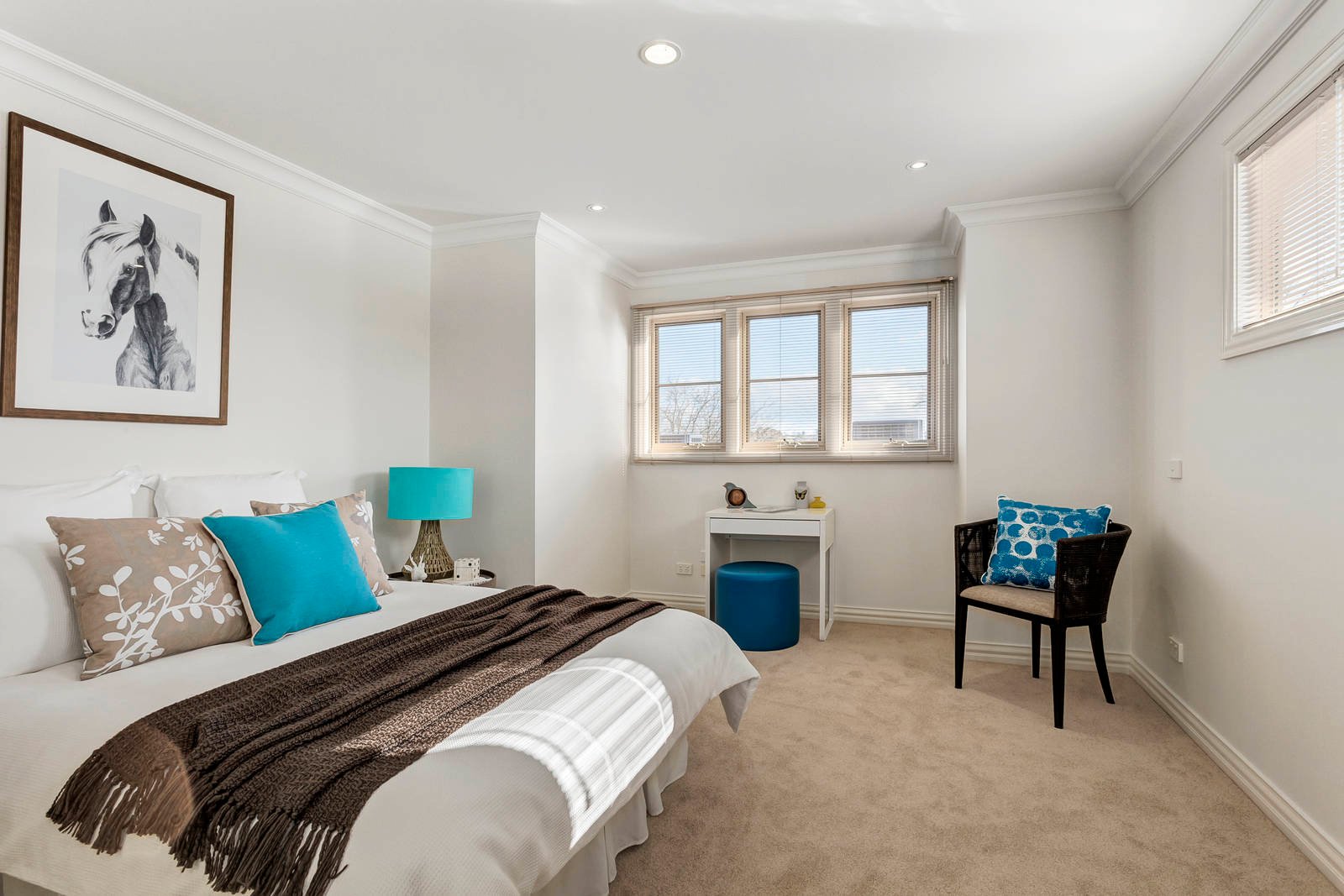 Property Gallery Thumbnail 9