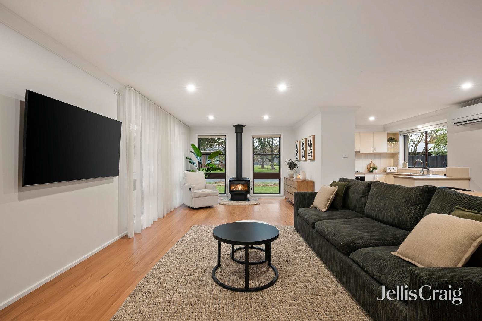 31 Bambra Street, Croydon image 2