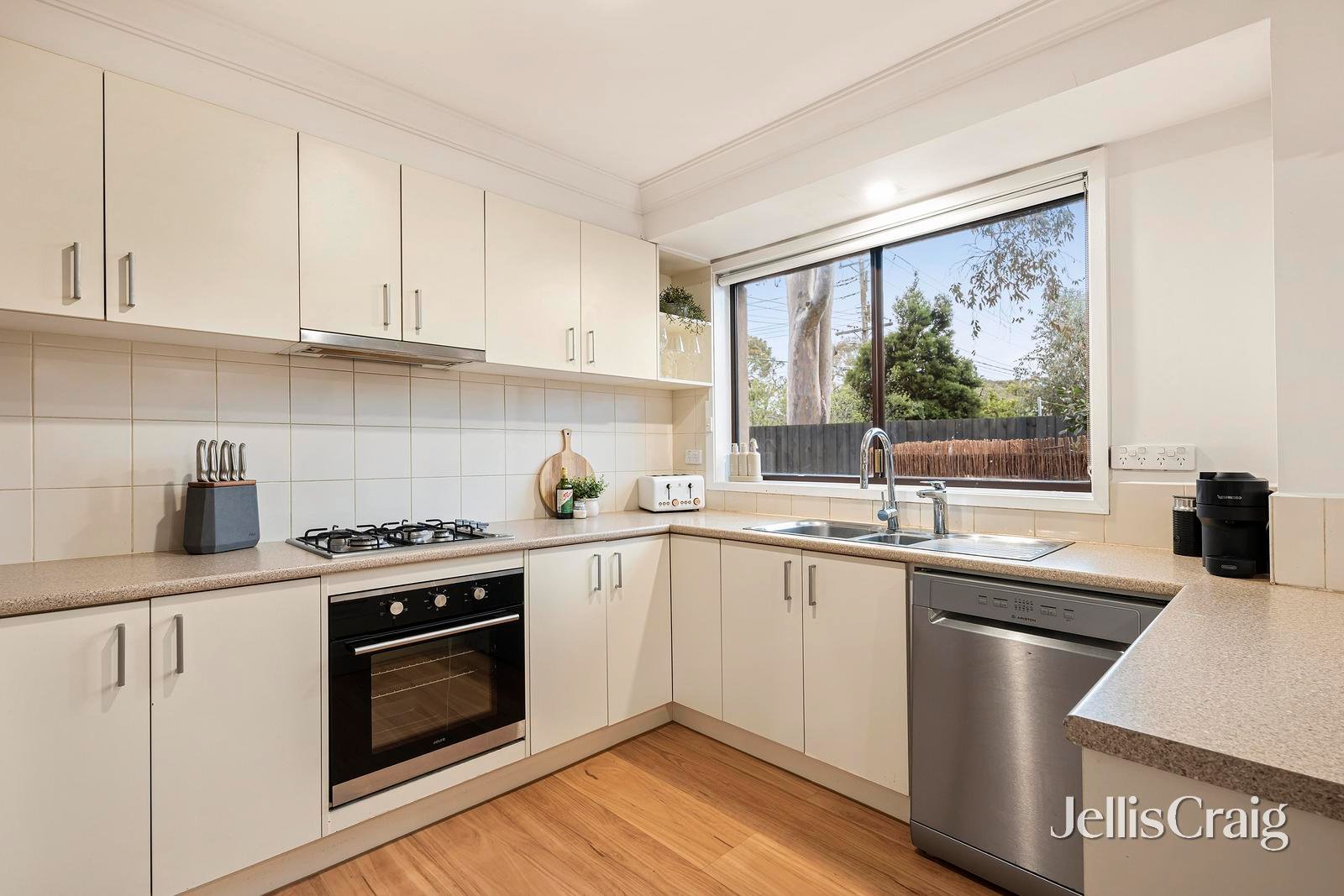 31 Bambra Street, Croydon image 5