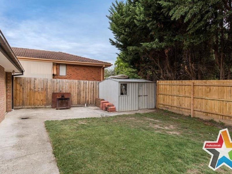 31 Barker Drive, Mooroolbark image 12