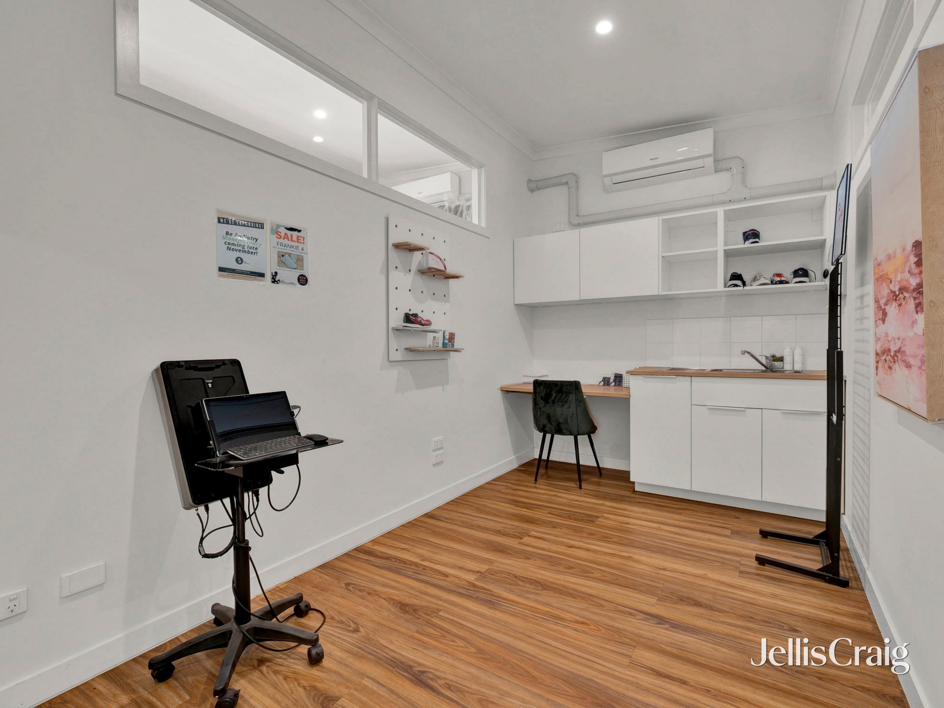 31 Beewar Street, Greensborough image 4