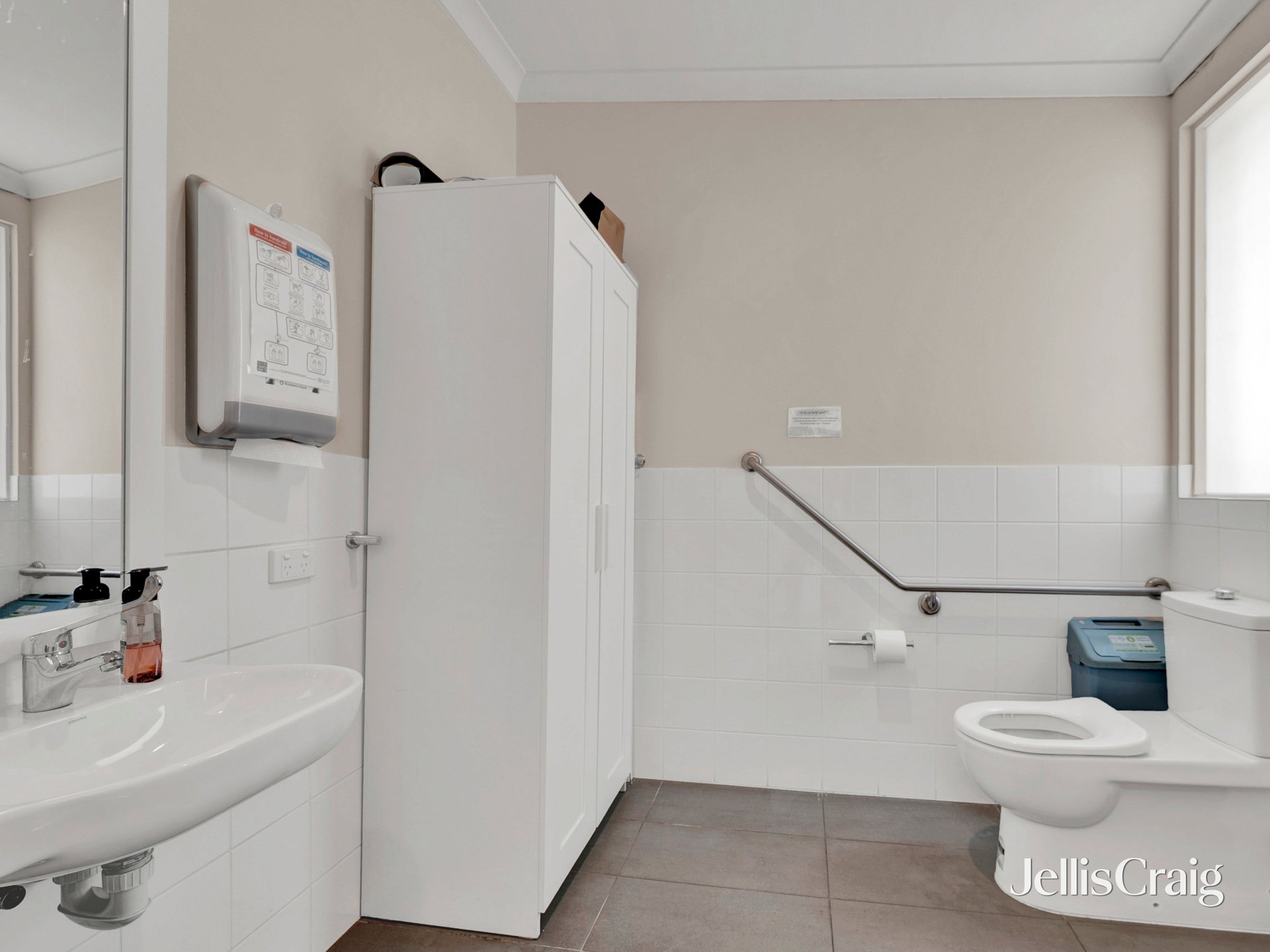 31 Beewar Street, Greensborough image 6