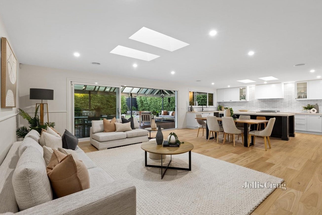 31 Begonia Avenue, Bayswater image 2