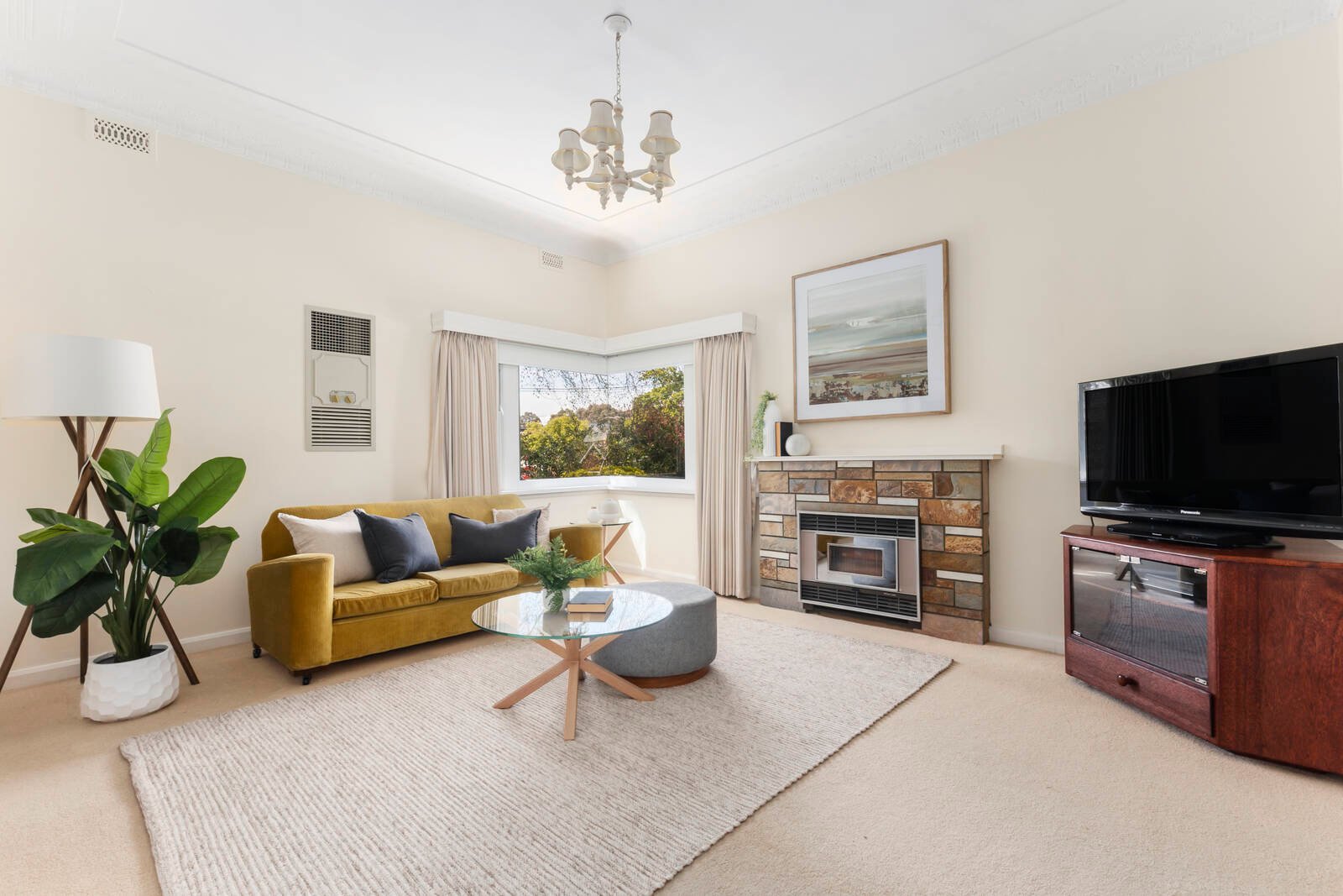 Property Gallery Thumbnail 3