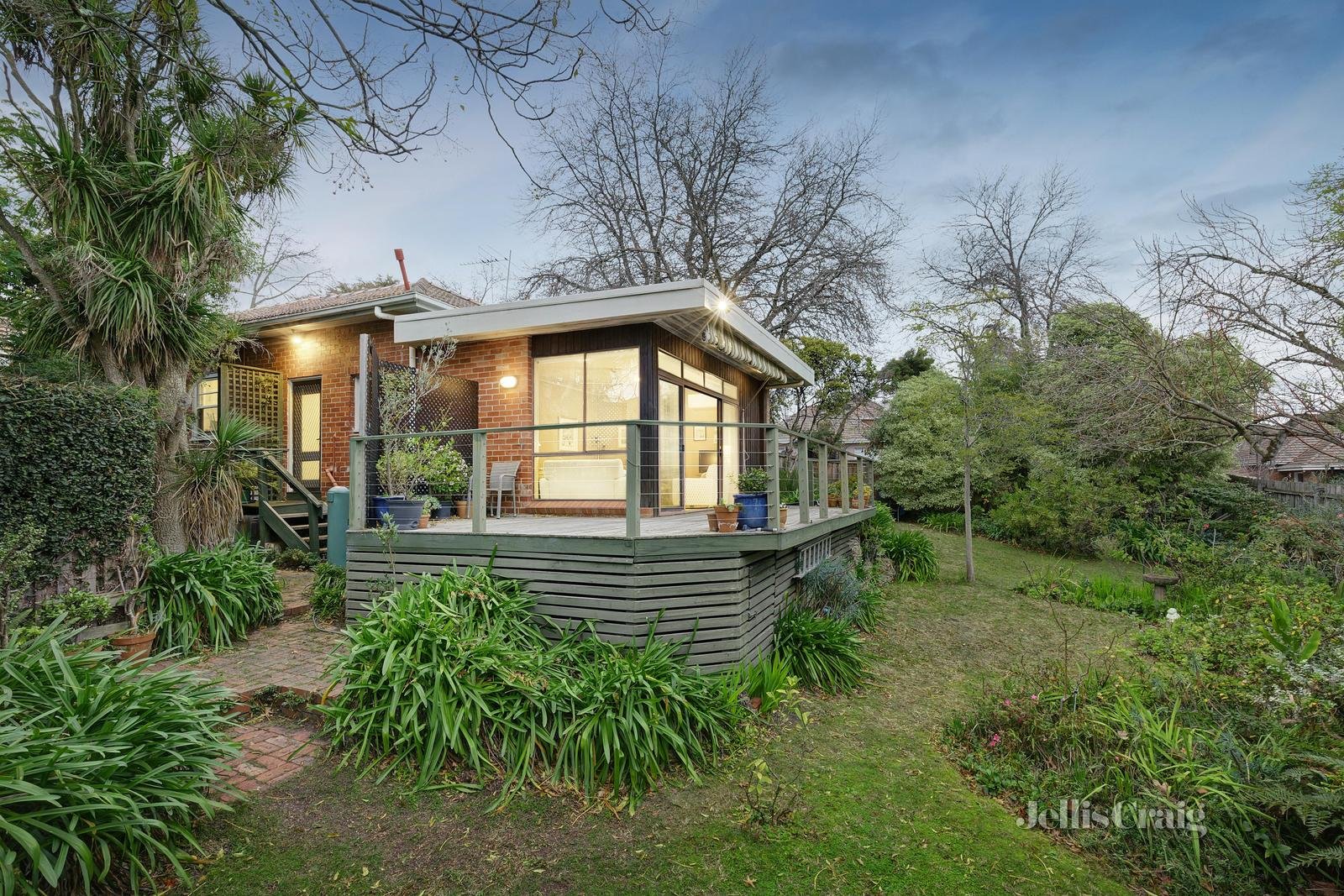 31 Bertram Street, Glen Iris image 2
