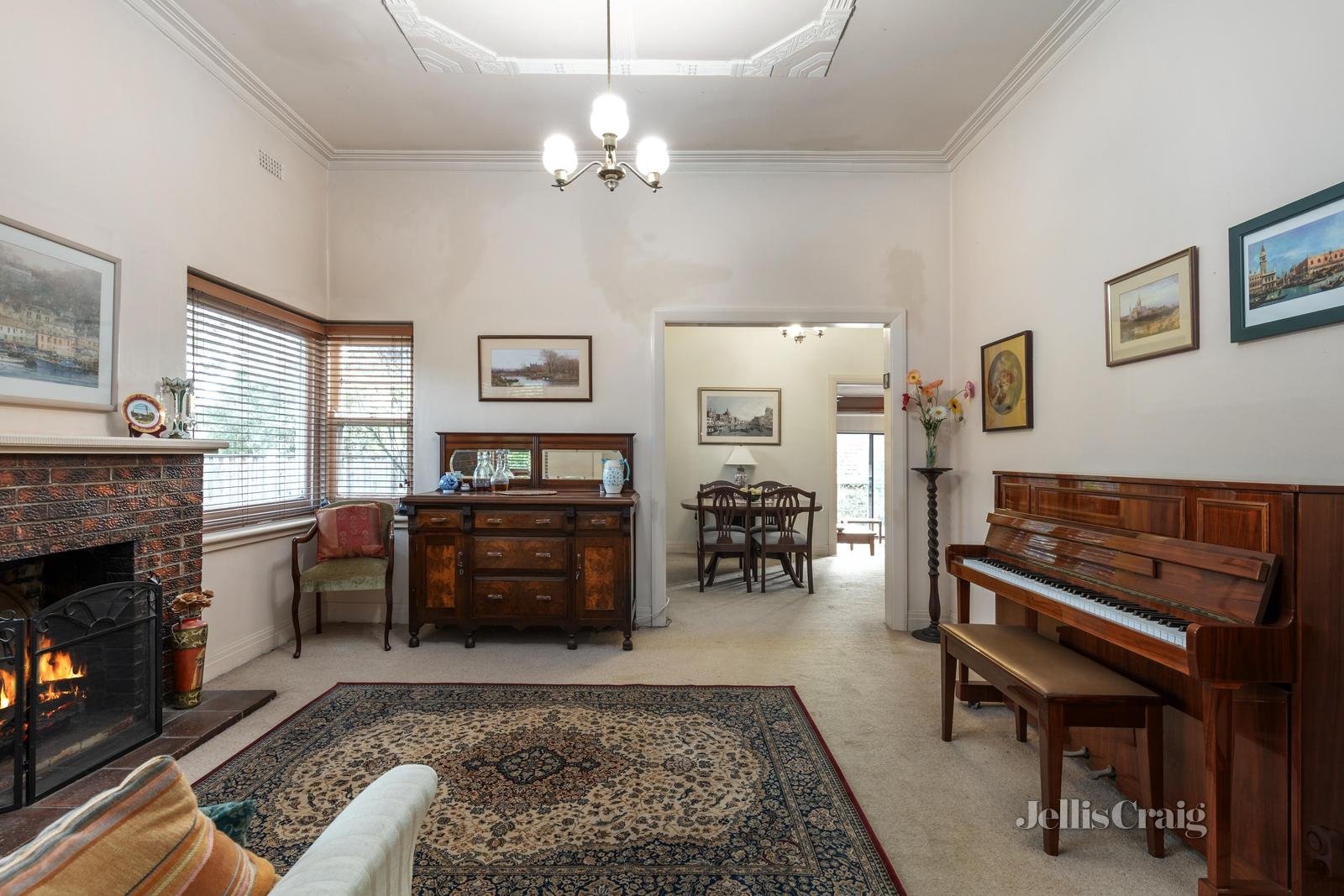 31 Bertram Street, Glen Iris image 5