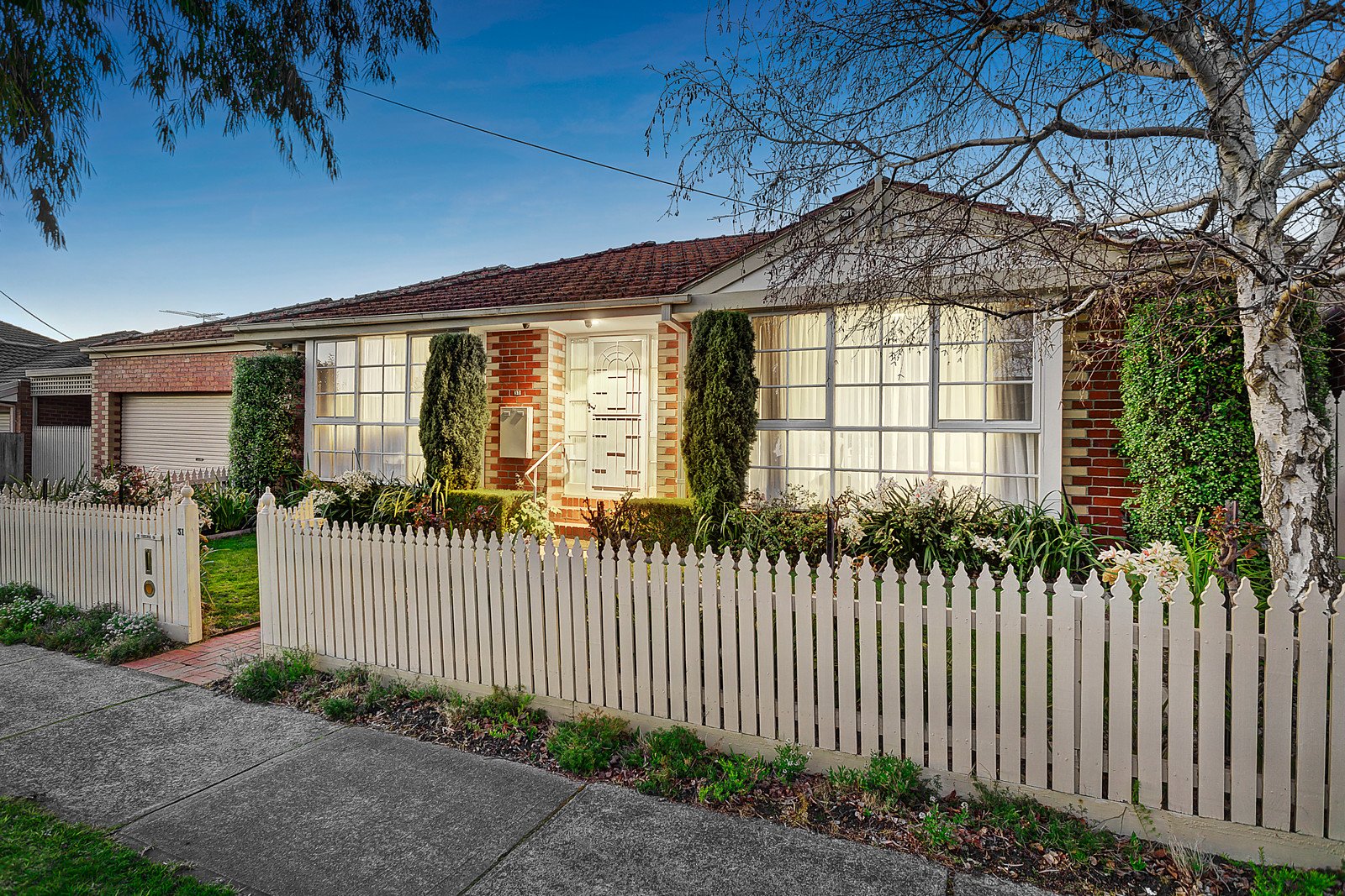 31 Beverley Street, Doncaster East image 1