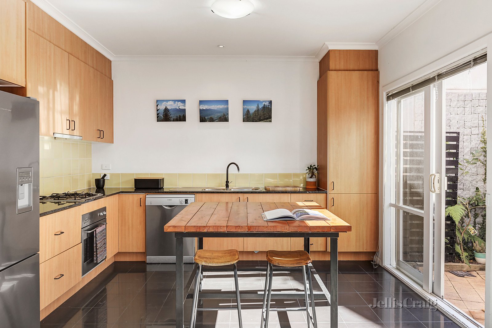 31 Brickworks Drive, Brunswick image 3