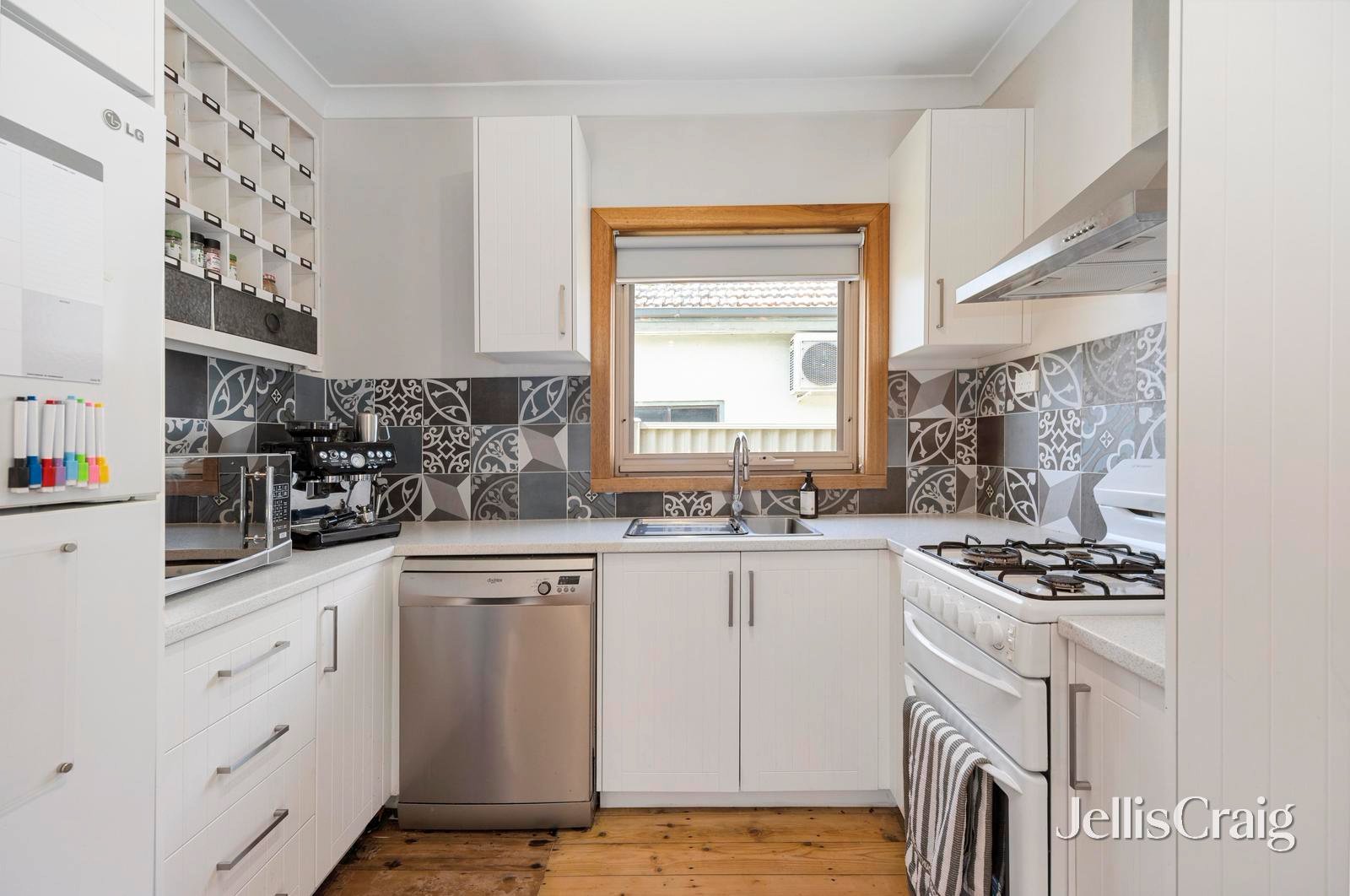 31 Brinkley Avenue, Wendouree image 2