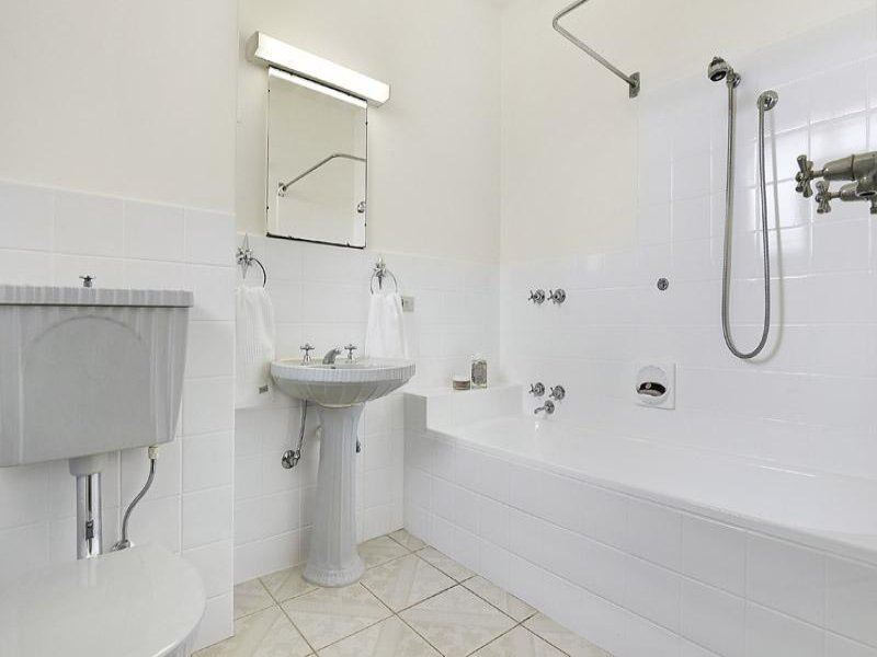 3/1 Brookfield Court, Hawthorn East image 4