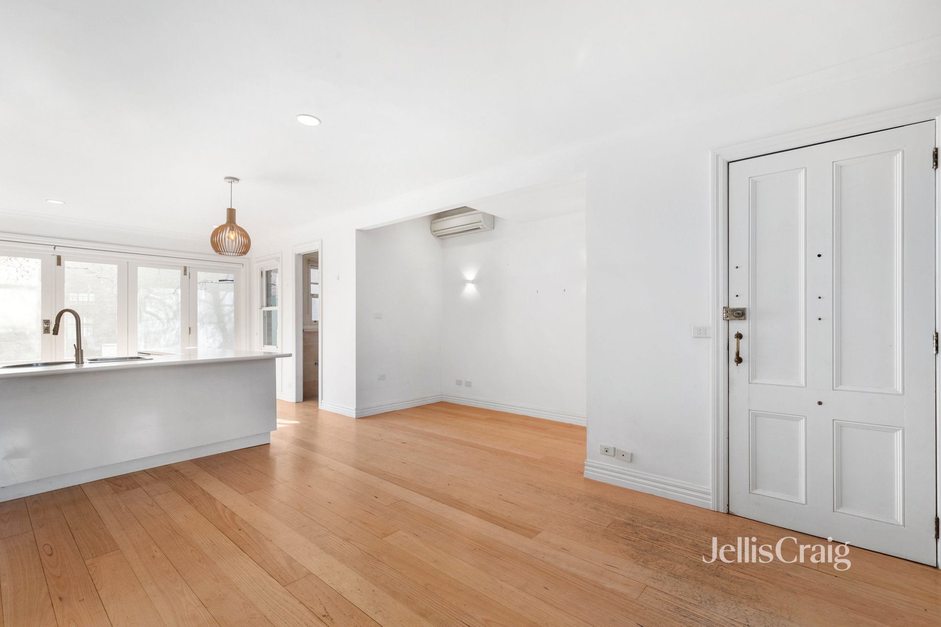 31 Buckingham St, Richmond image 3
