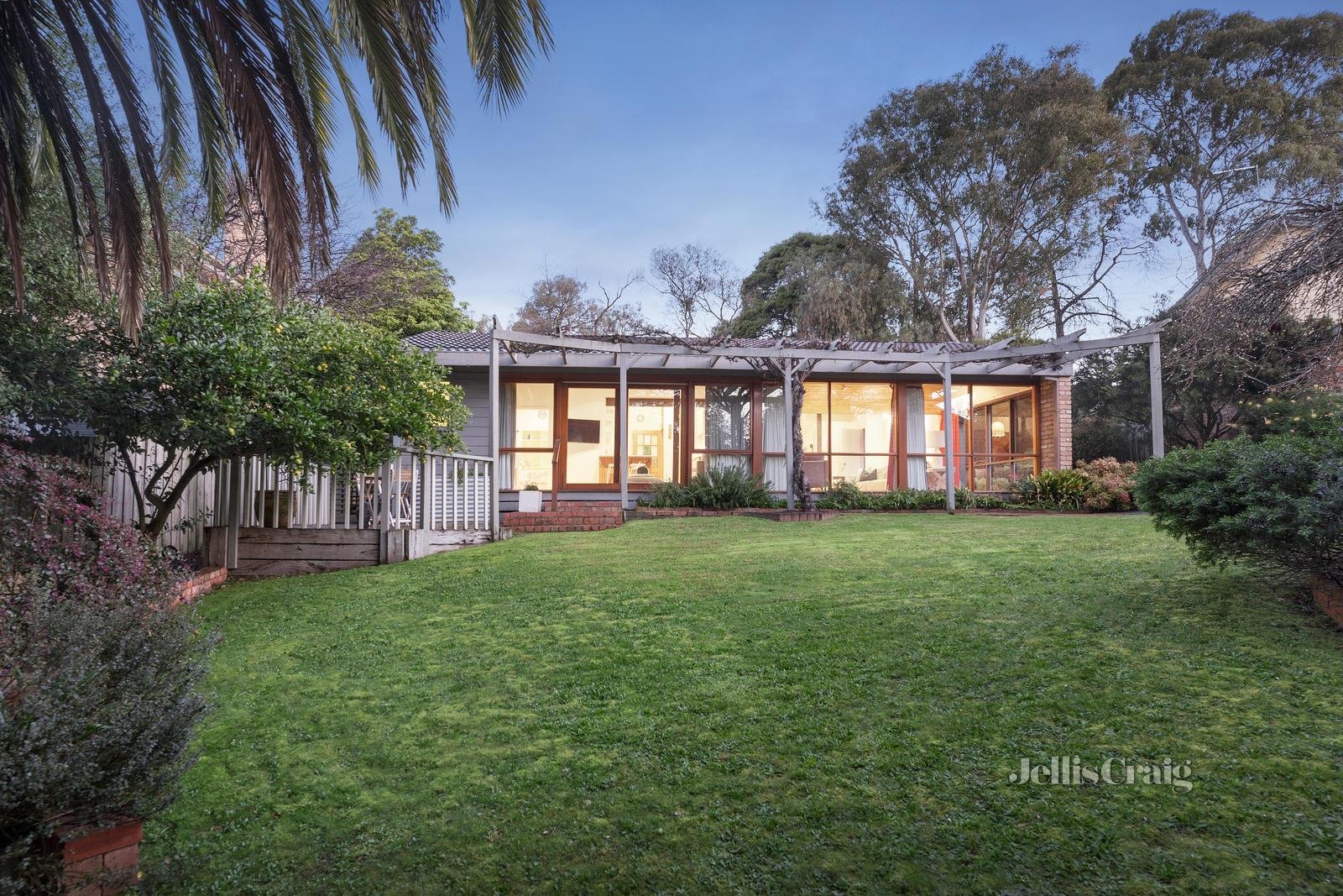 31 Burnett Street, Mitcham image 13