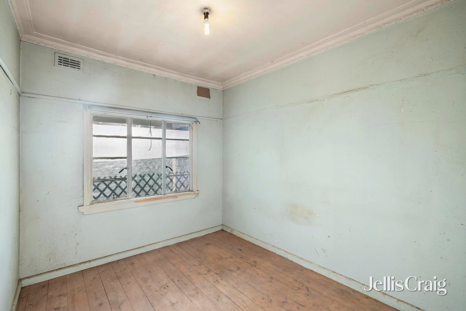 31 Butterworth Street, Castlemaine image 9