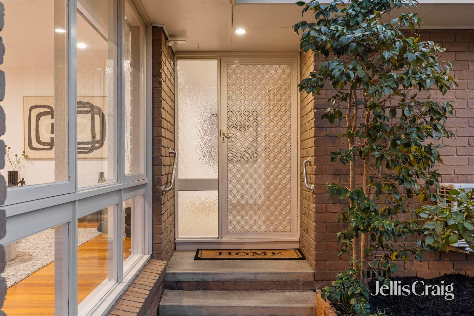 31 Cabernet Crescent, Bundoora image 2