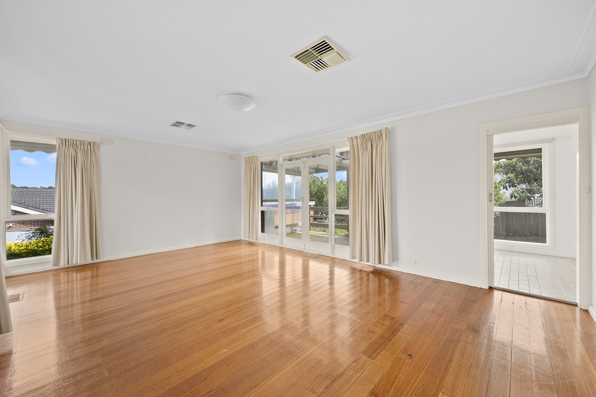 31 Cassowary Street, Doncaster&nbsp;East image 2