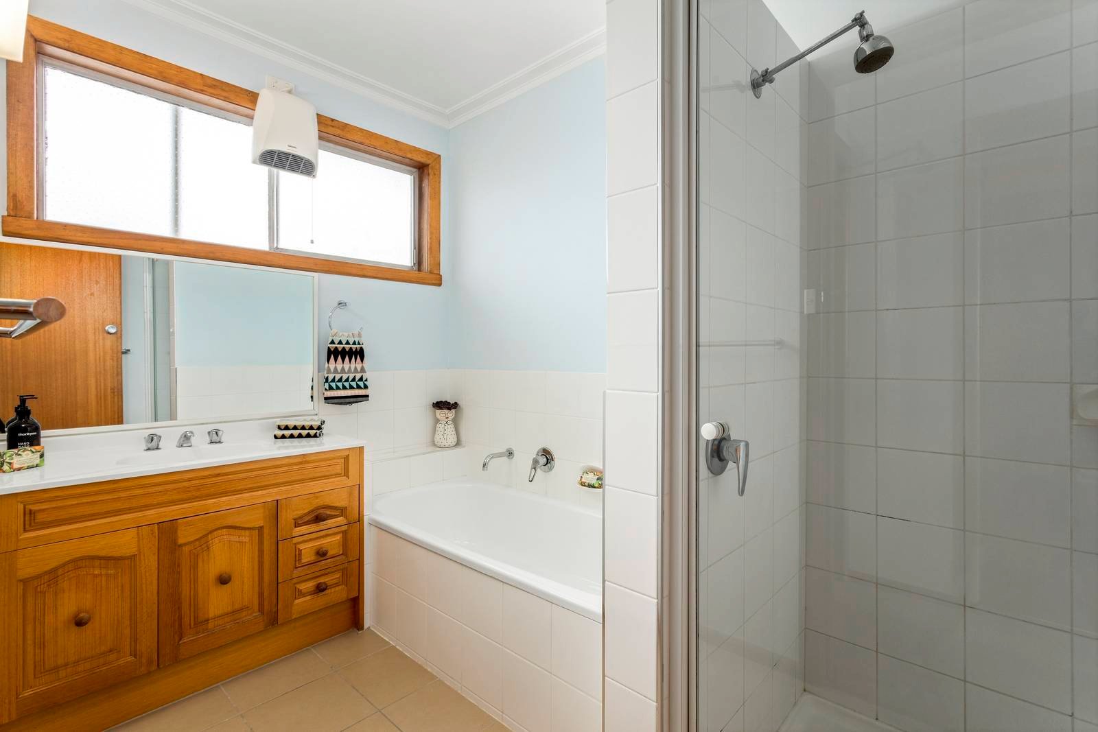 Property Gallery Thumbnail 8