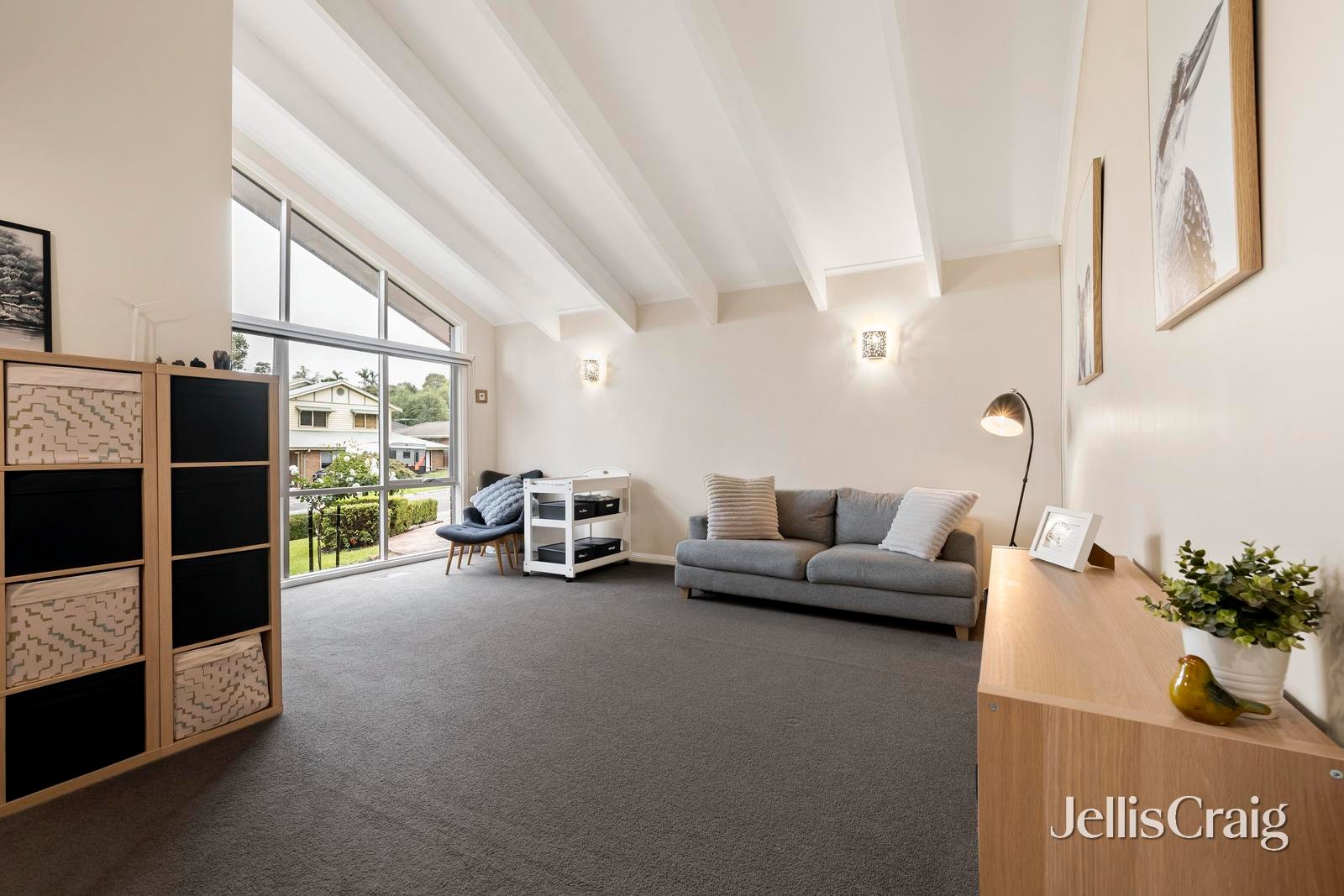 31 Chevalier Crescent, Mooroolbark image 6