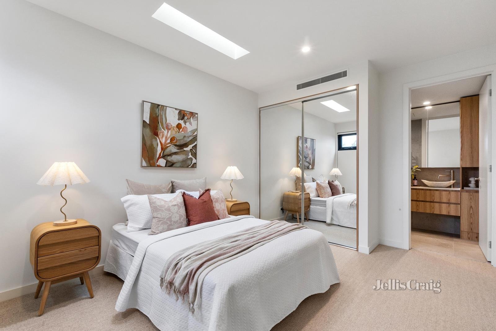 3/1 Claire Street, Mckinnon image 5