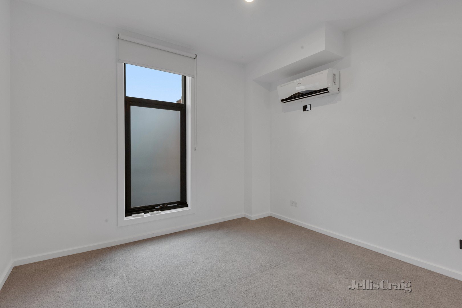 3/1 Collier Crescent, Brunswick image 10