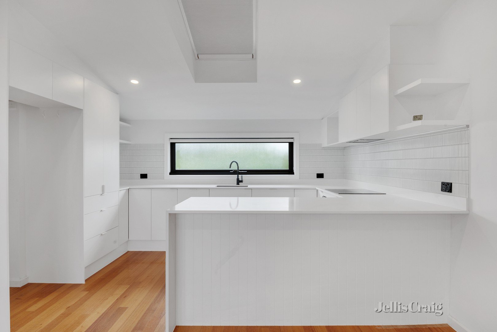 3/1 Collier Crescent, Brunswick image 7