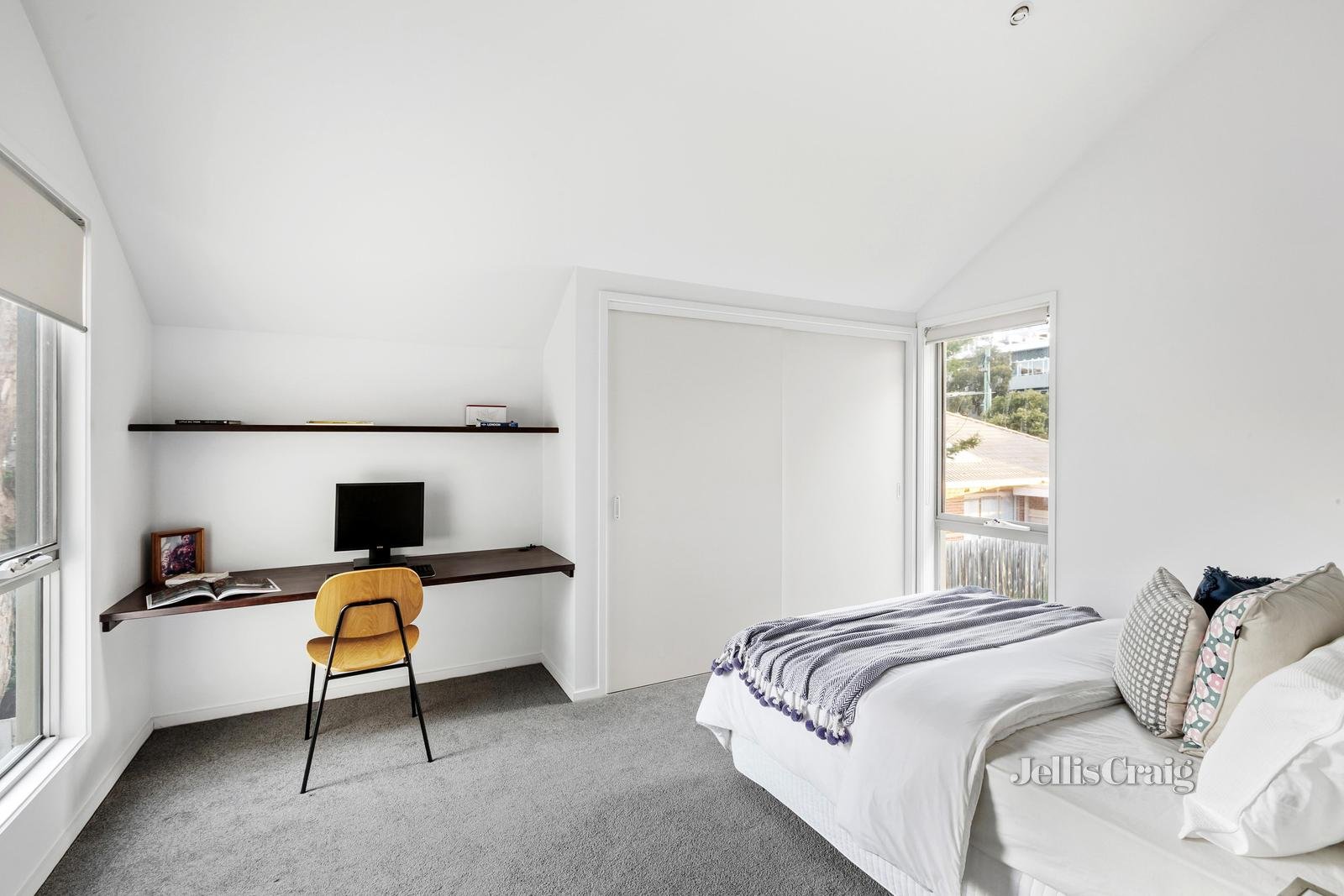 3/1 Corbie Street, Bentleigh image 9