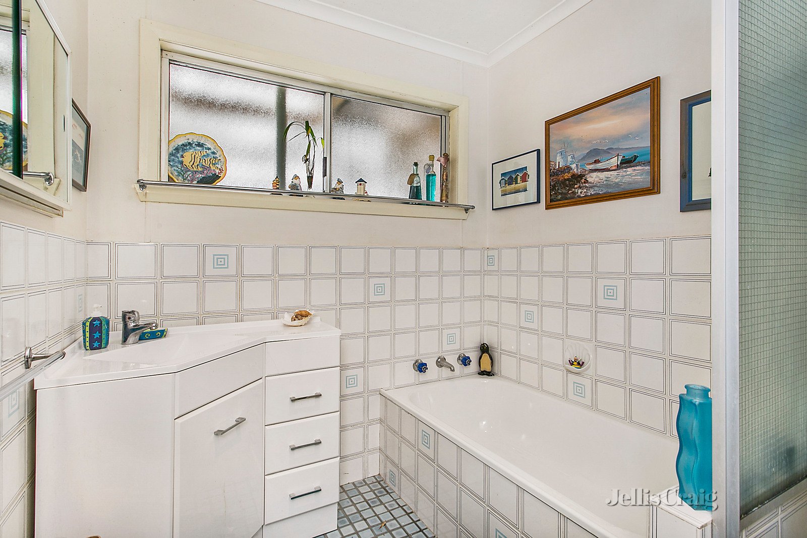 31 Corinella Road, Woodend image 7