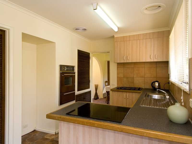 31 Cresta Street, Leopold image 2