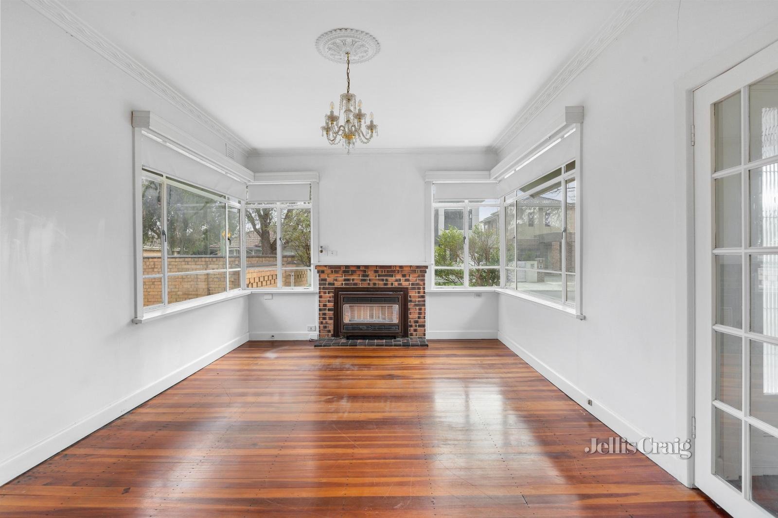 31 Cushing Avenue, Bentleigh image 2