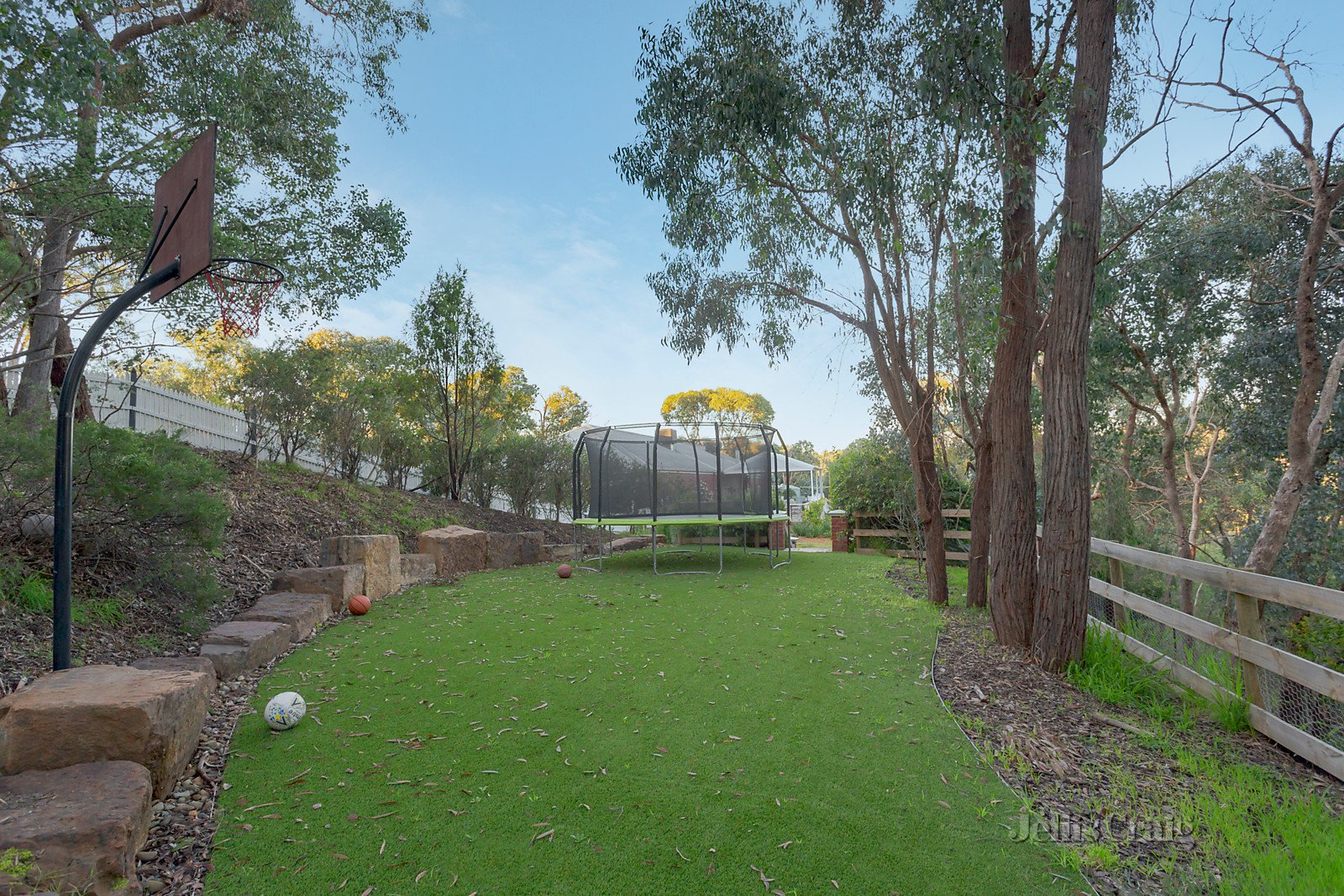 31 Danita Drive, North Warrandyte image 14